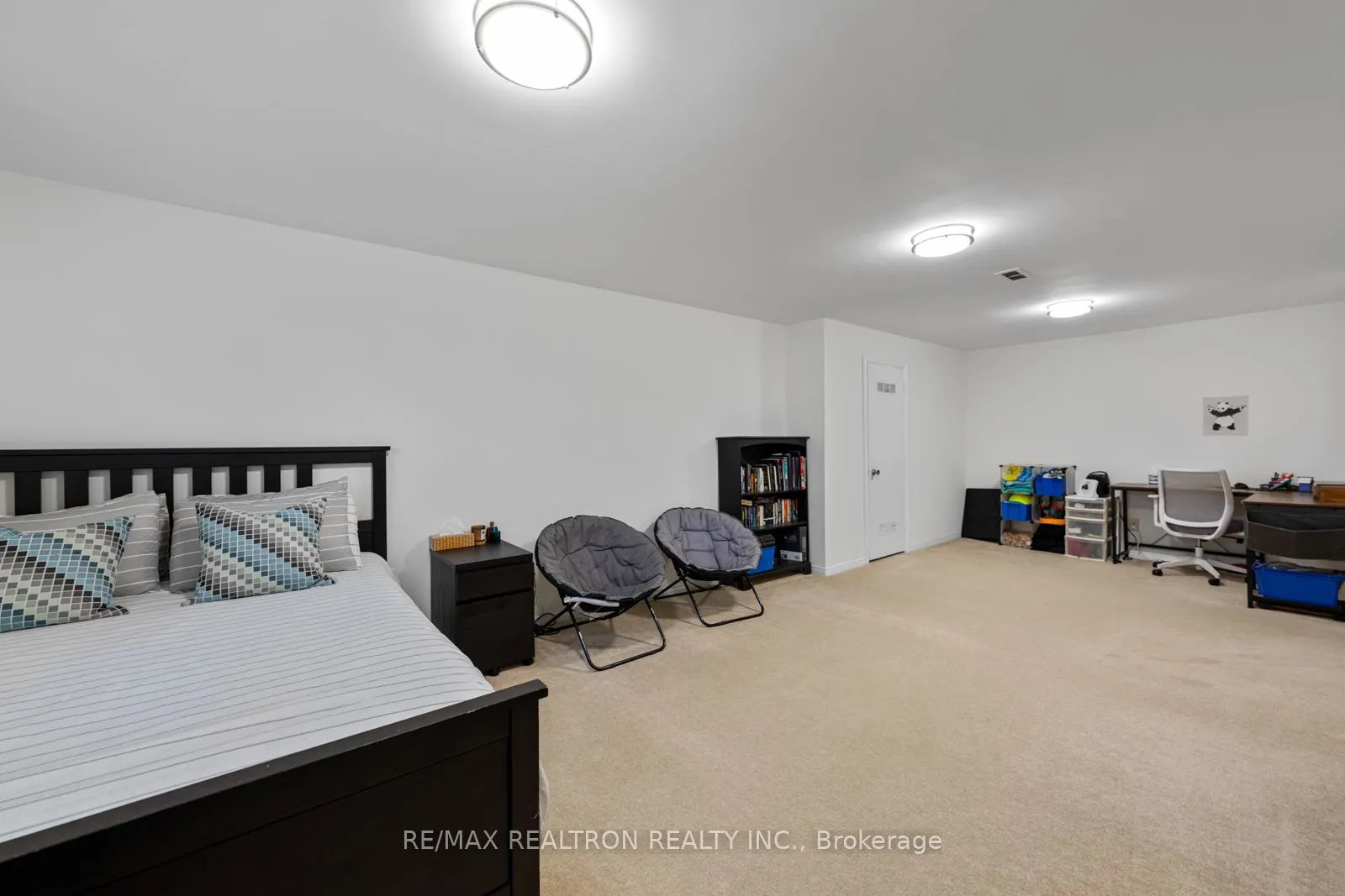11 Artreeva Drive