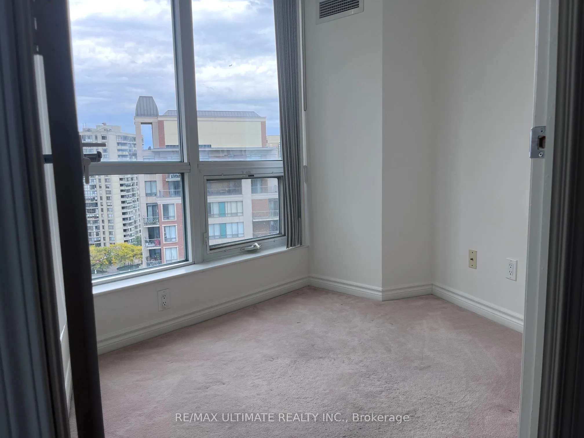 60 Byng Avenue, #1411