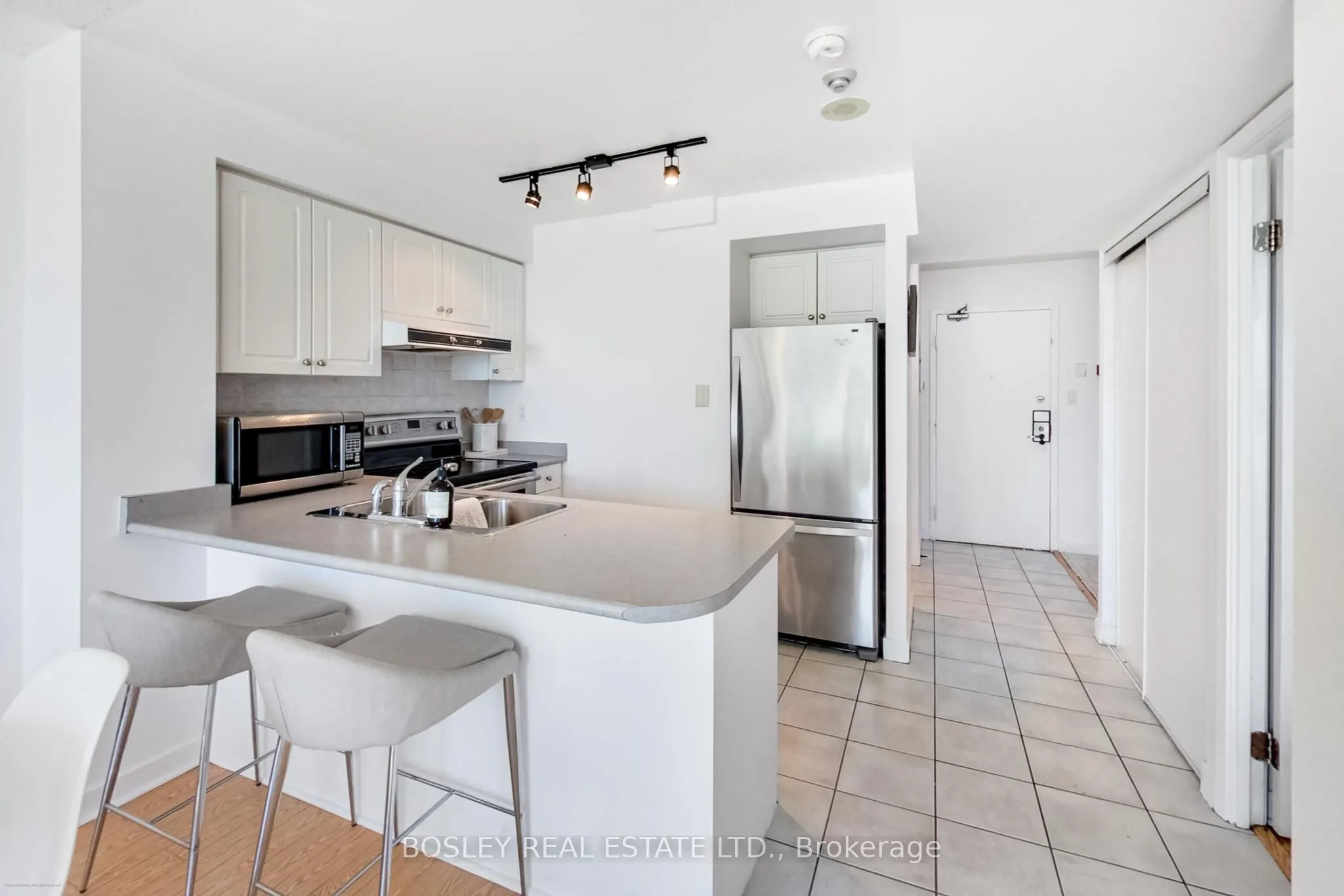 650 Queens Quay W, #508