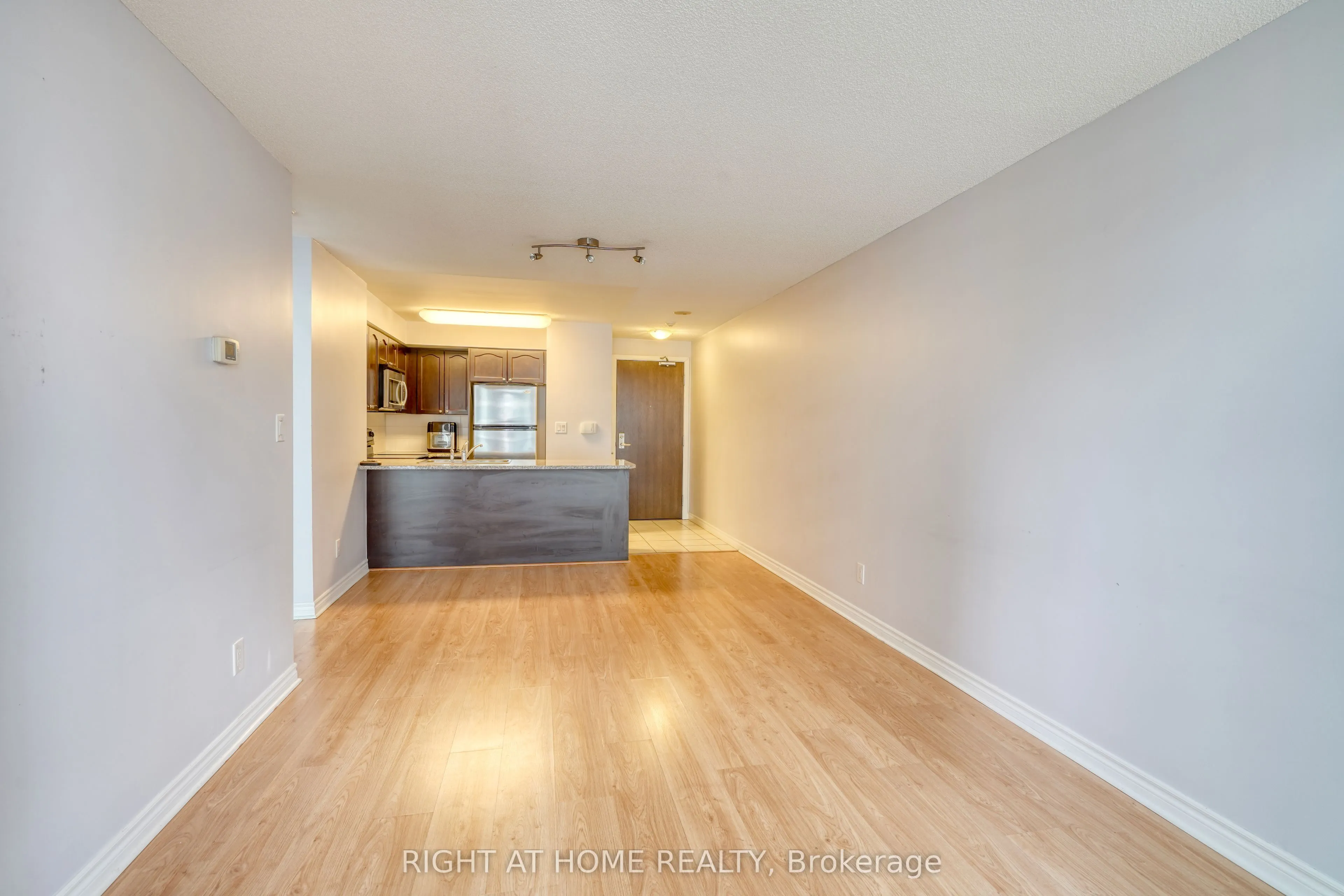 35 Hollywood Avenue, #Ph215