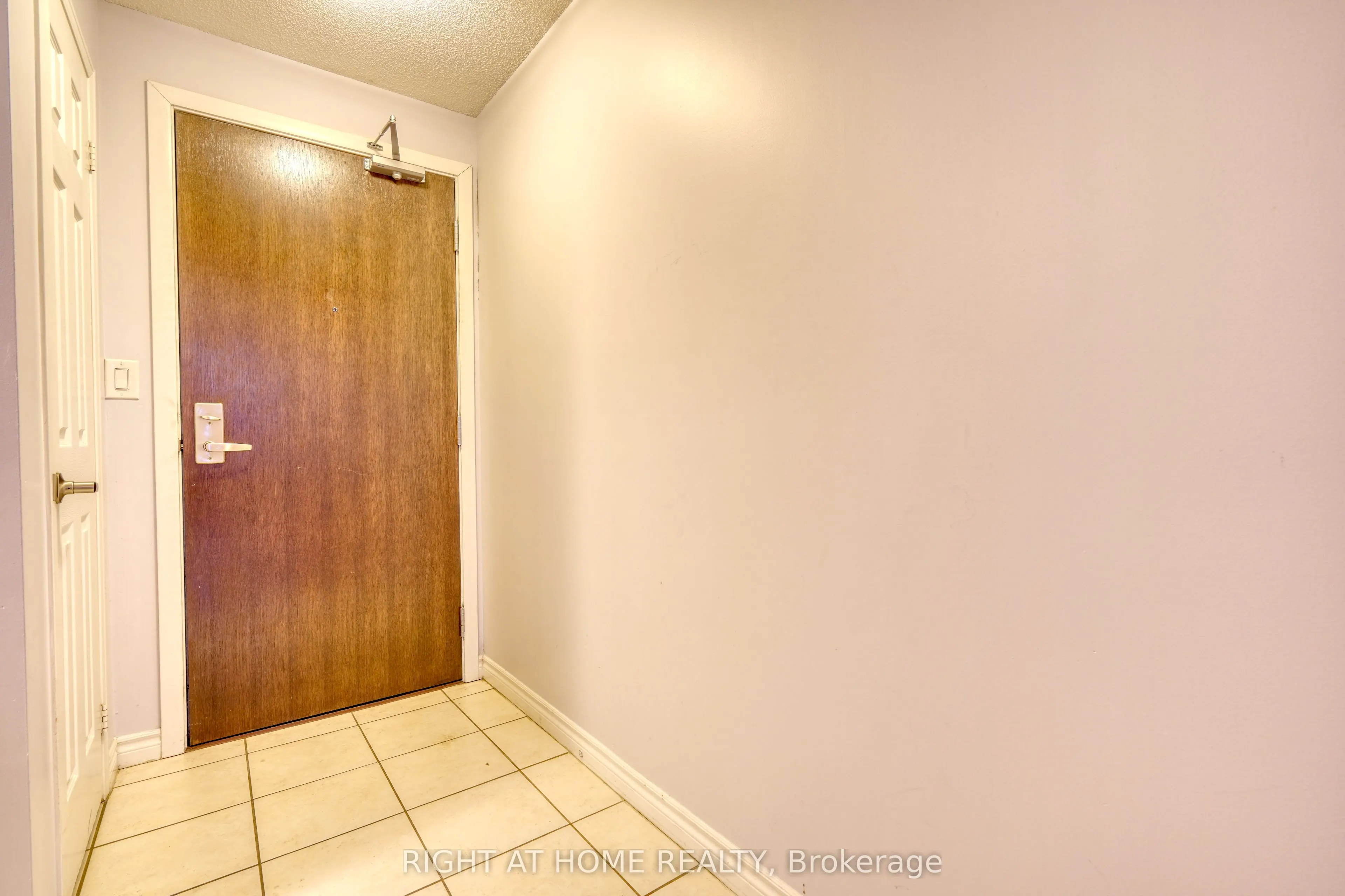 35 Hollywood Avenue, #Ph215
