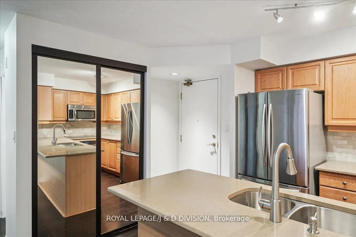 188 Redpath Avenue, #501