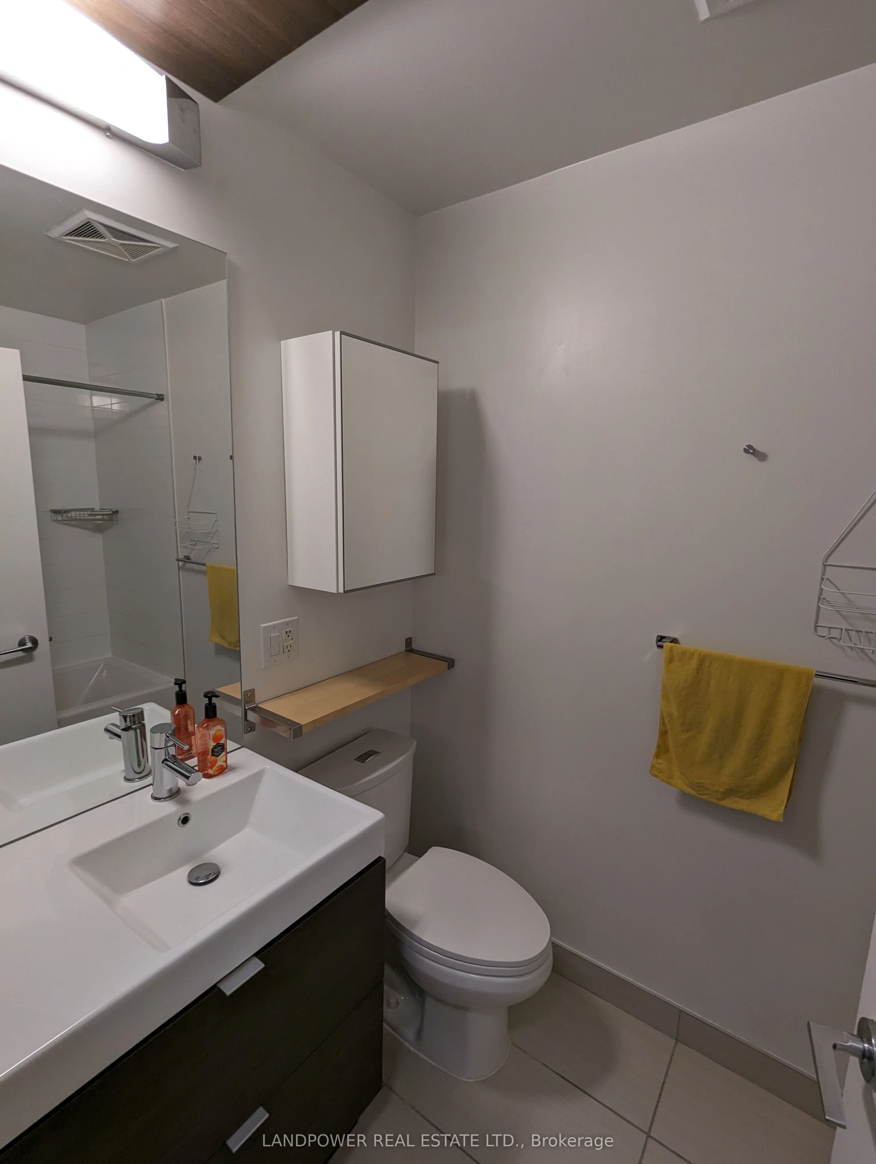 62 Forest Manor Road, #902