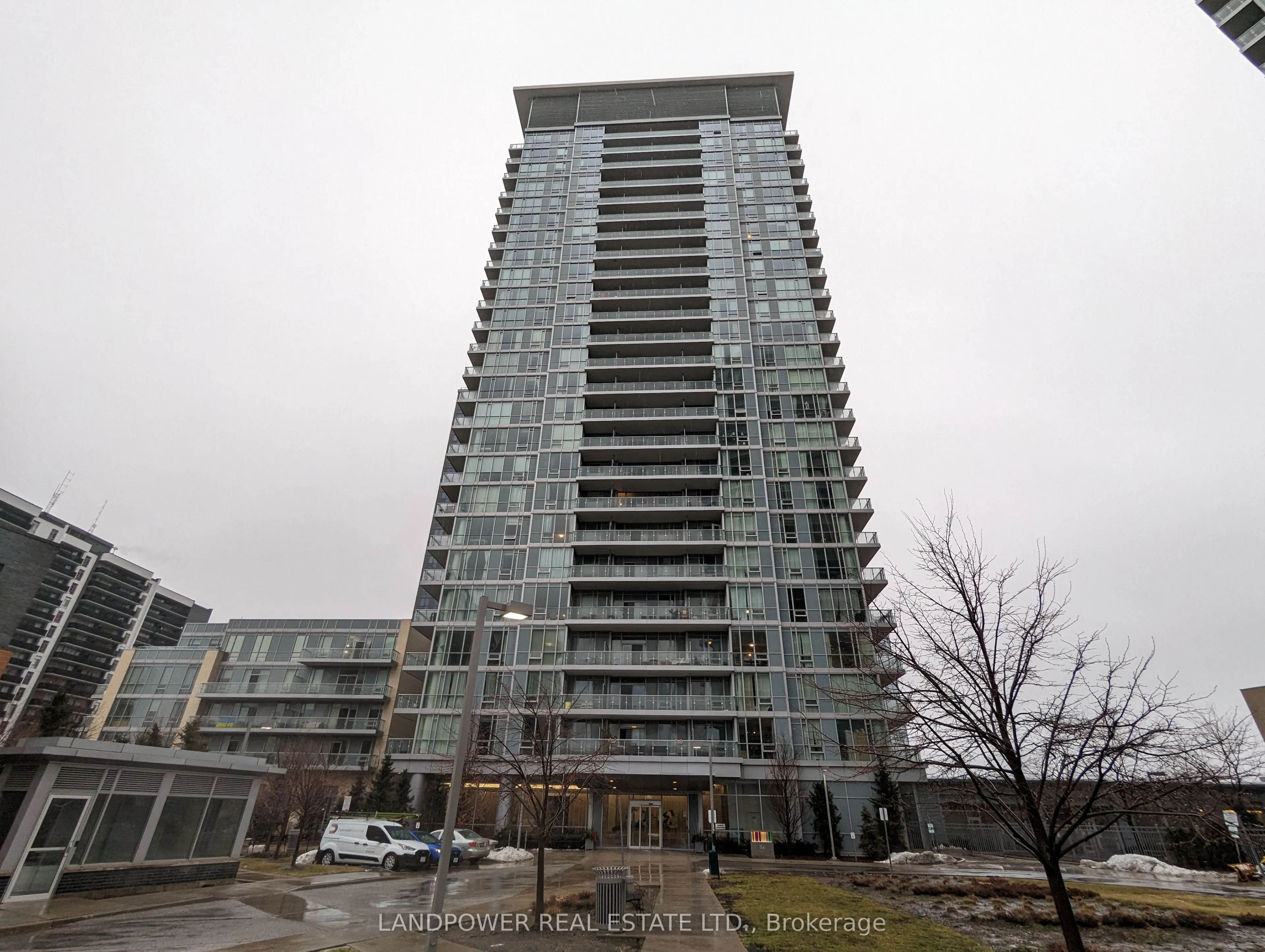 62 Forest Manor Road, #902