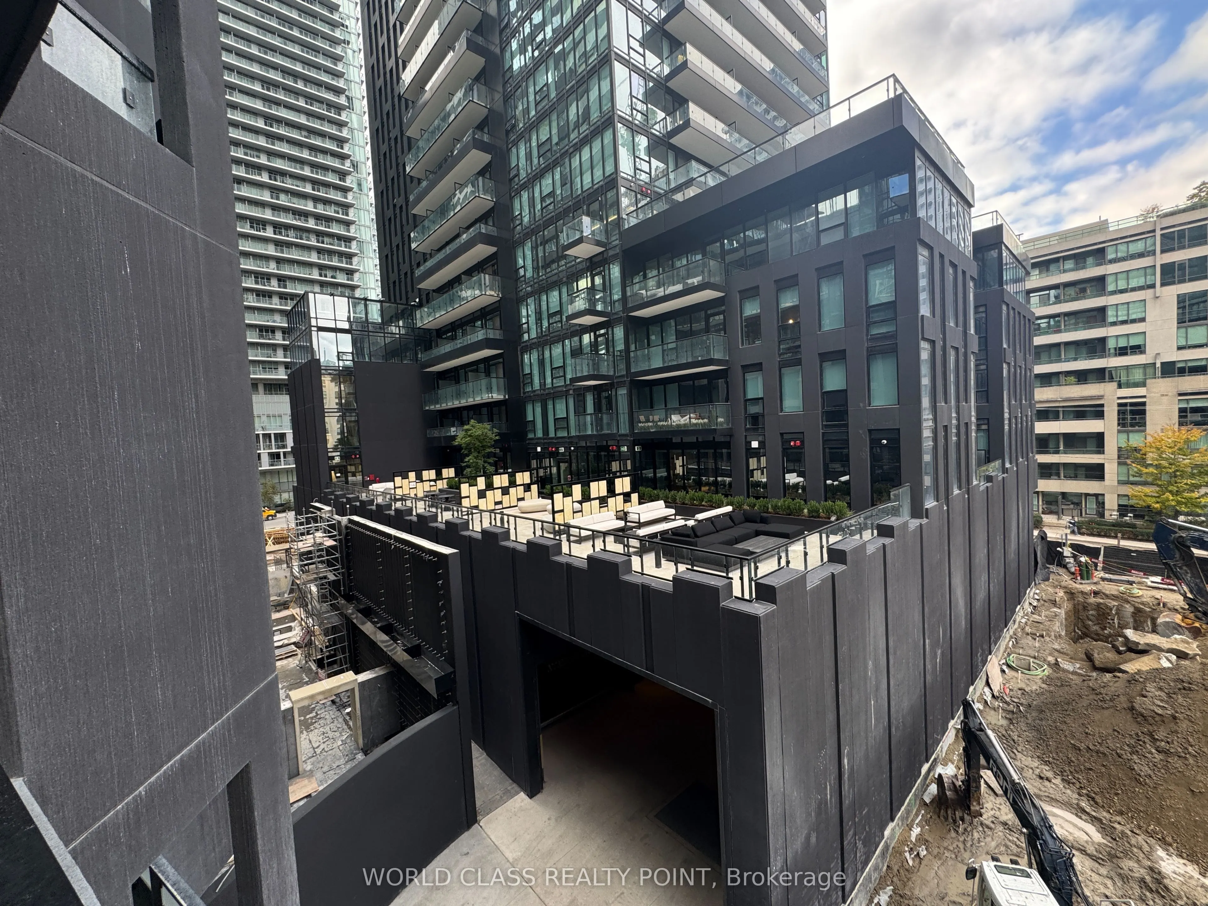 120 Broadway Avenue