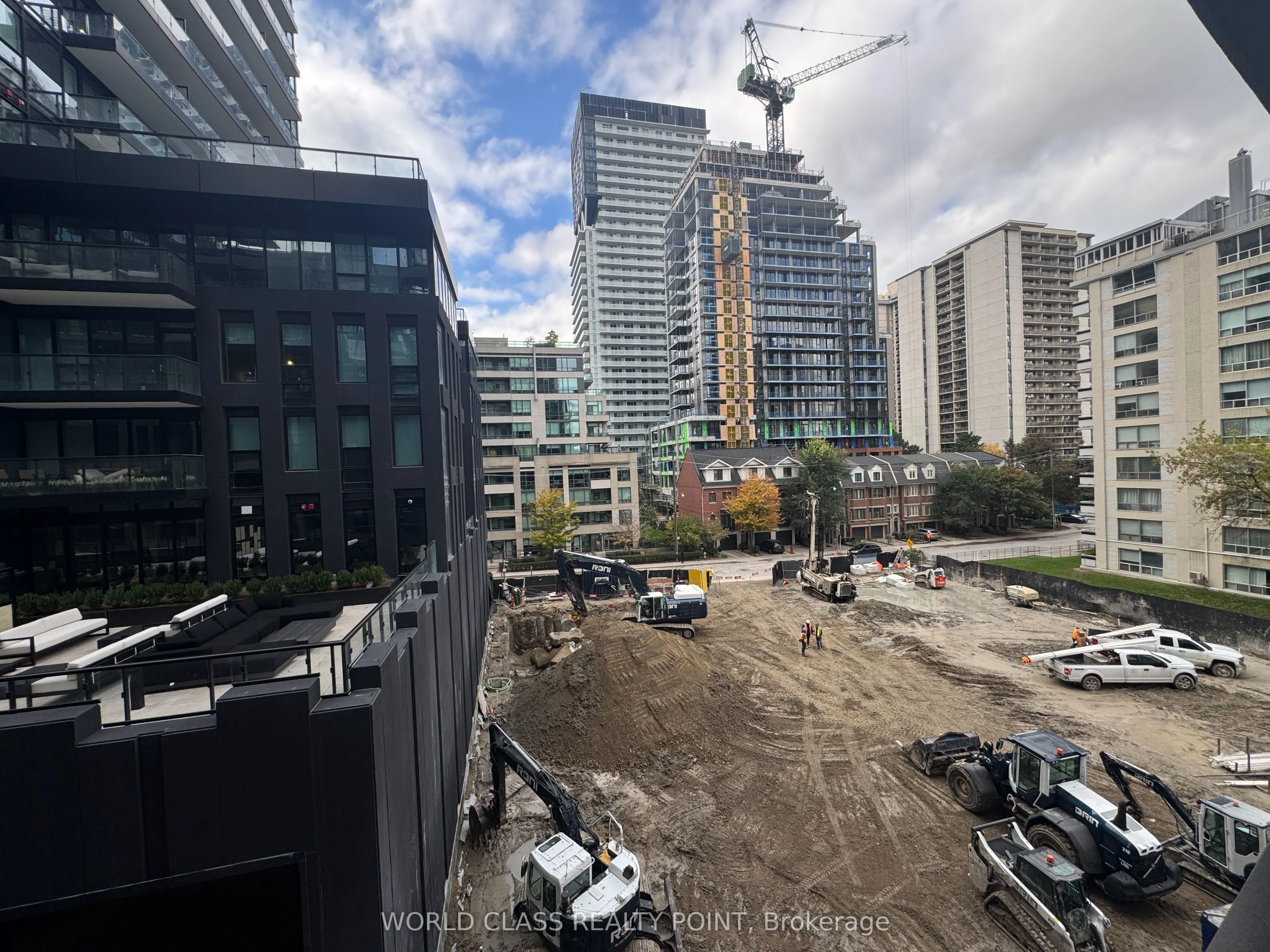 120 Broadway Avenue