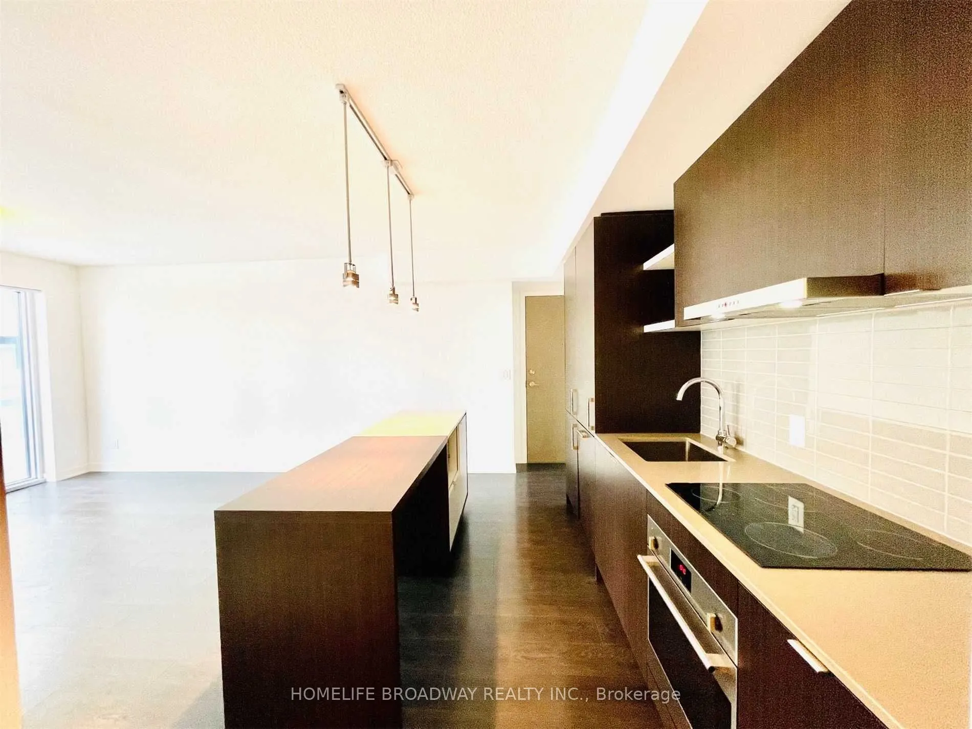 100 Harbour Street, #4006