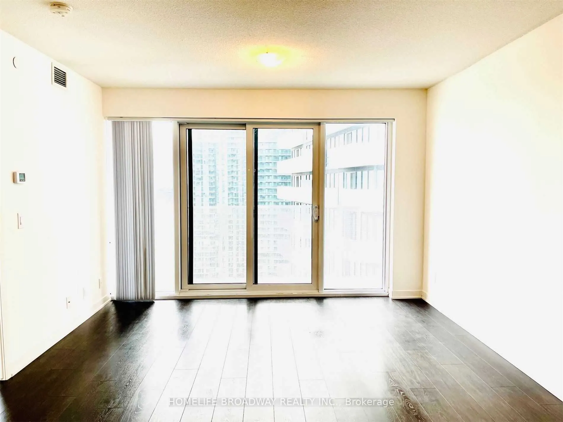 100 Harbour Street, #4006