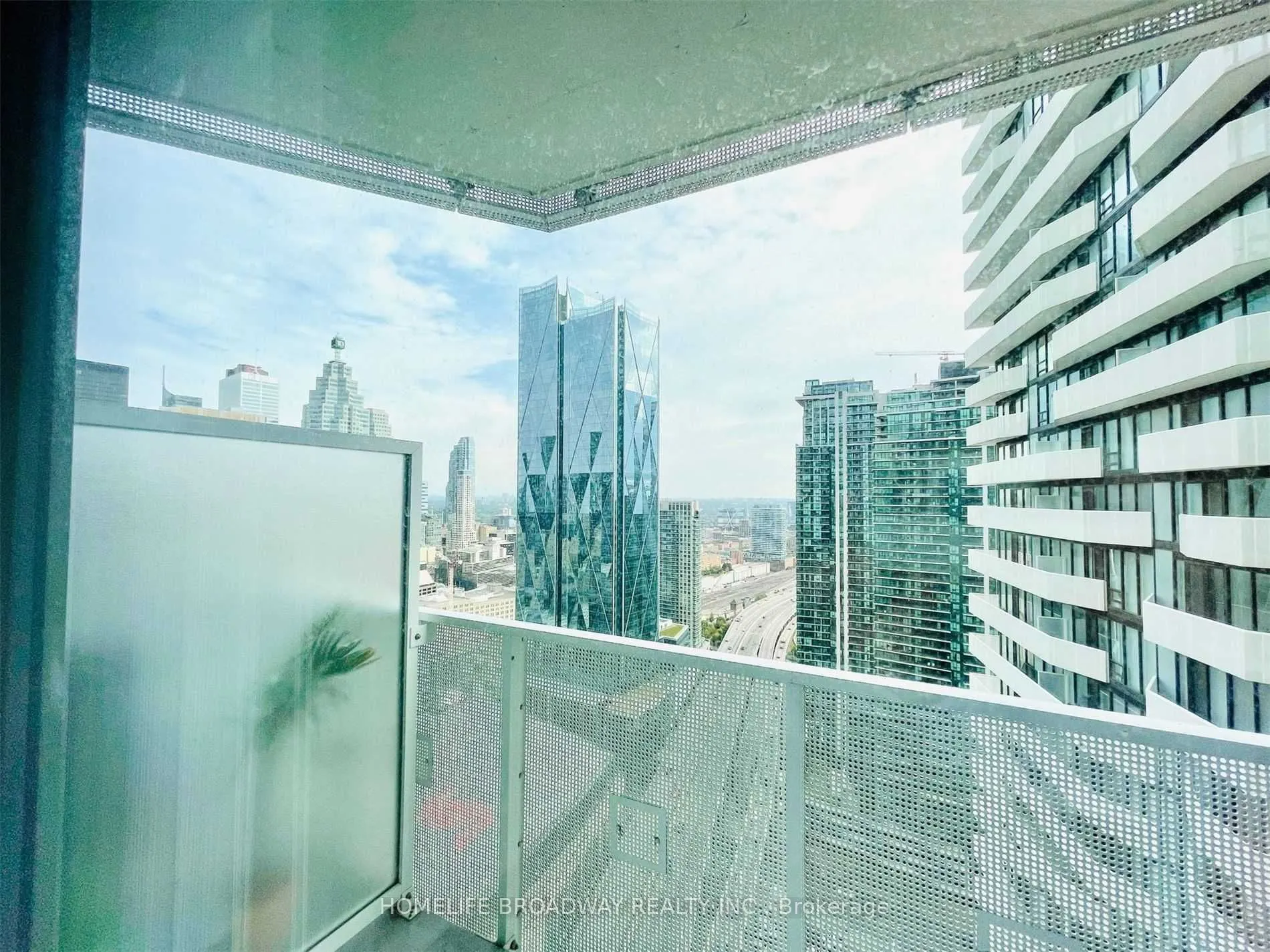 100 Harbour Street, #4006
