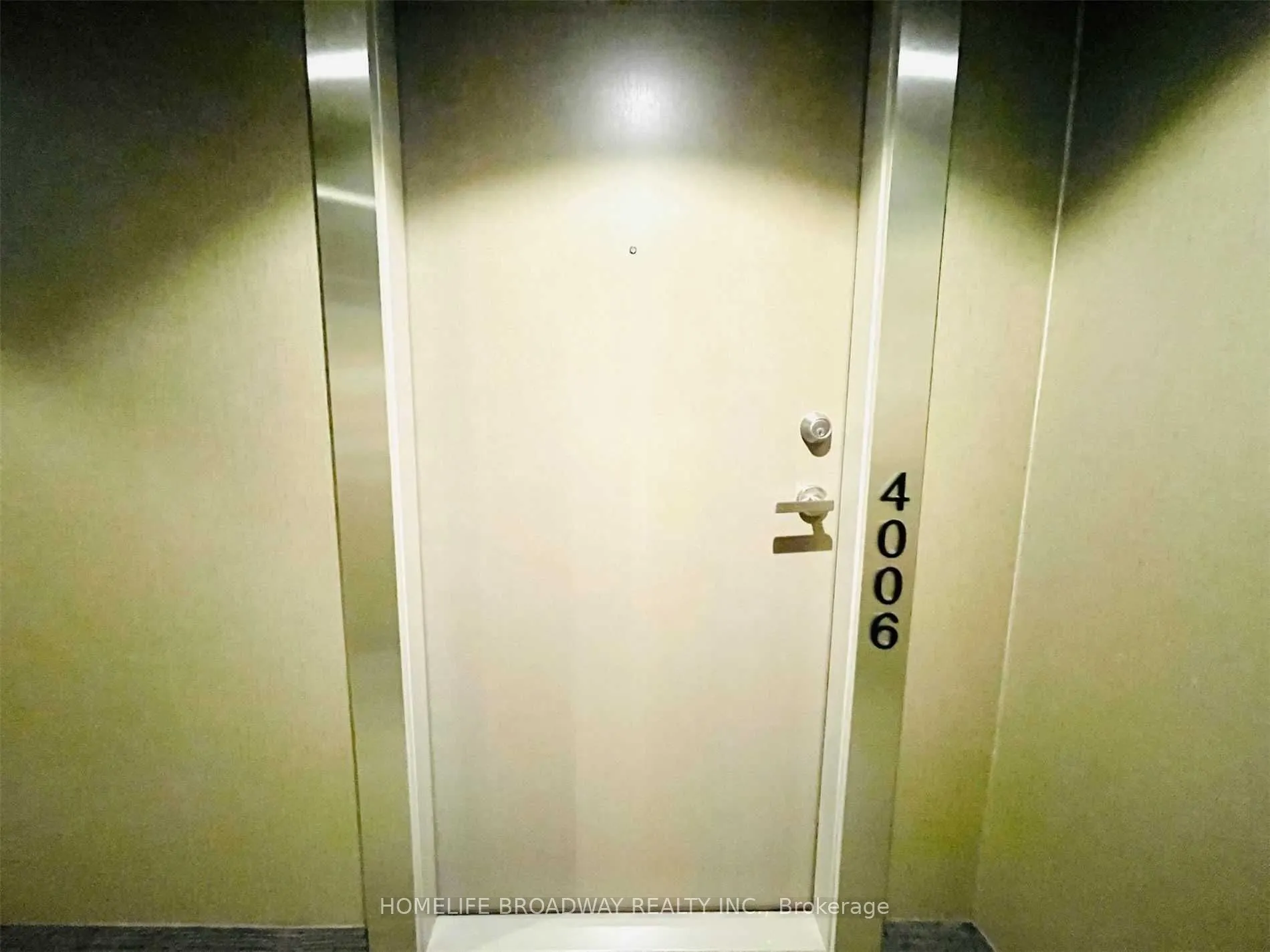 100 Harbour Street, #4006