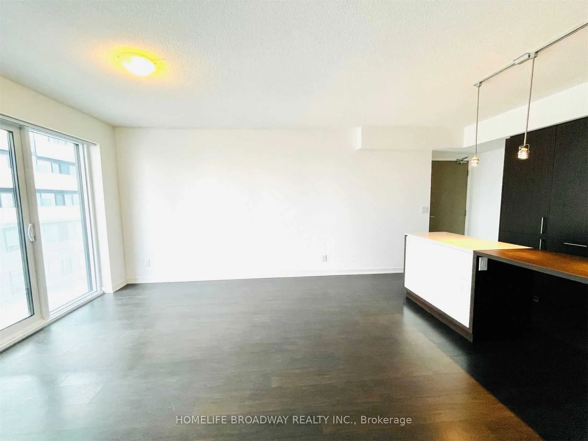 100 Harbour Street, #4006