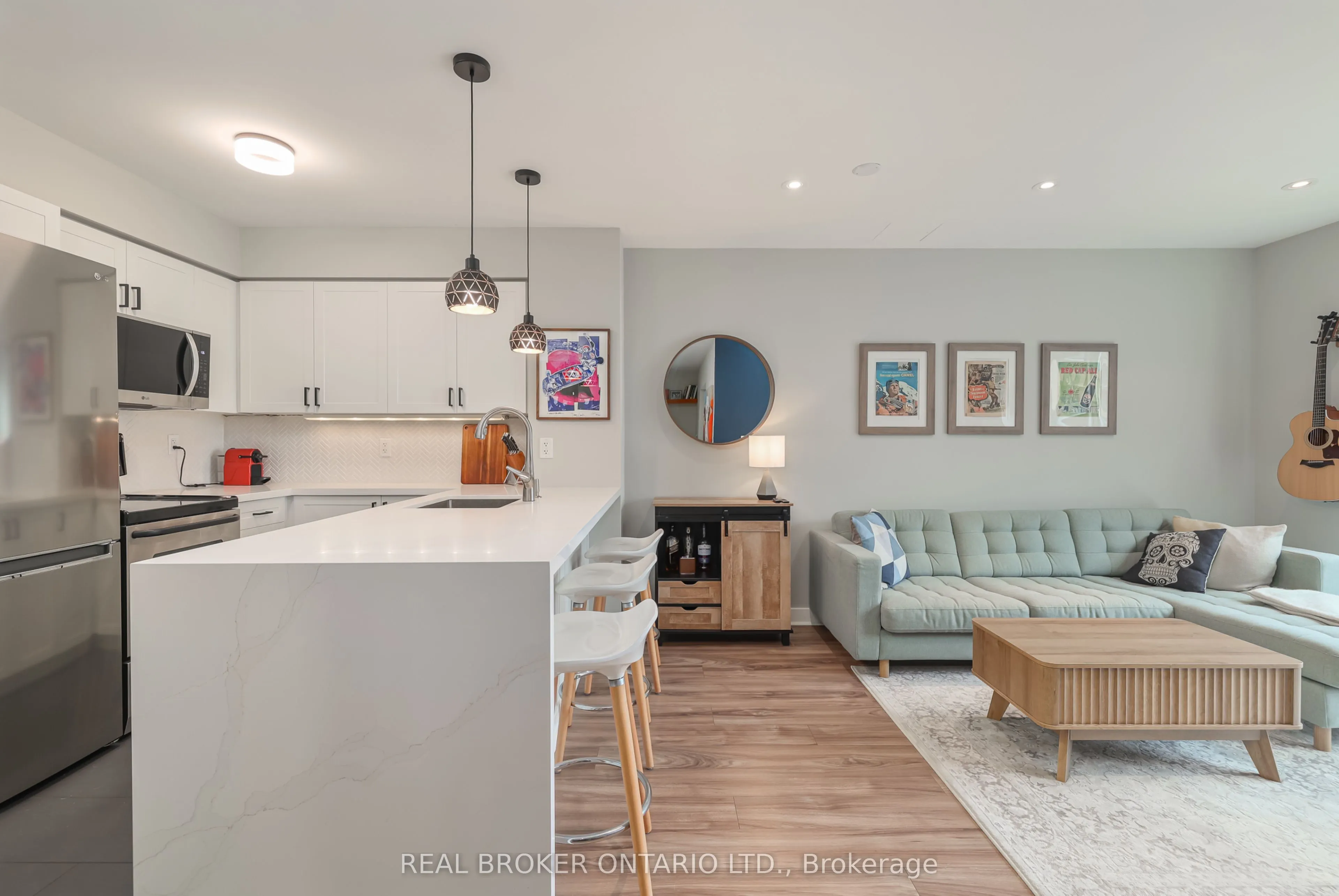 50 Lynn Williams Street, #905