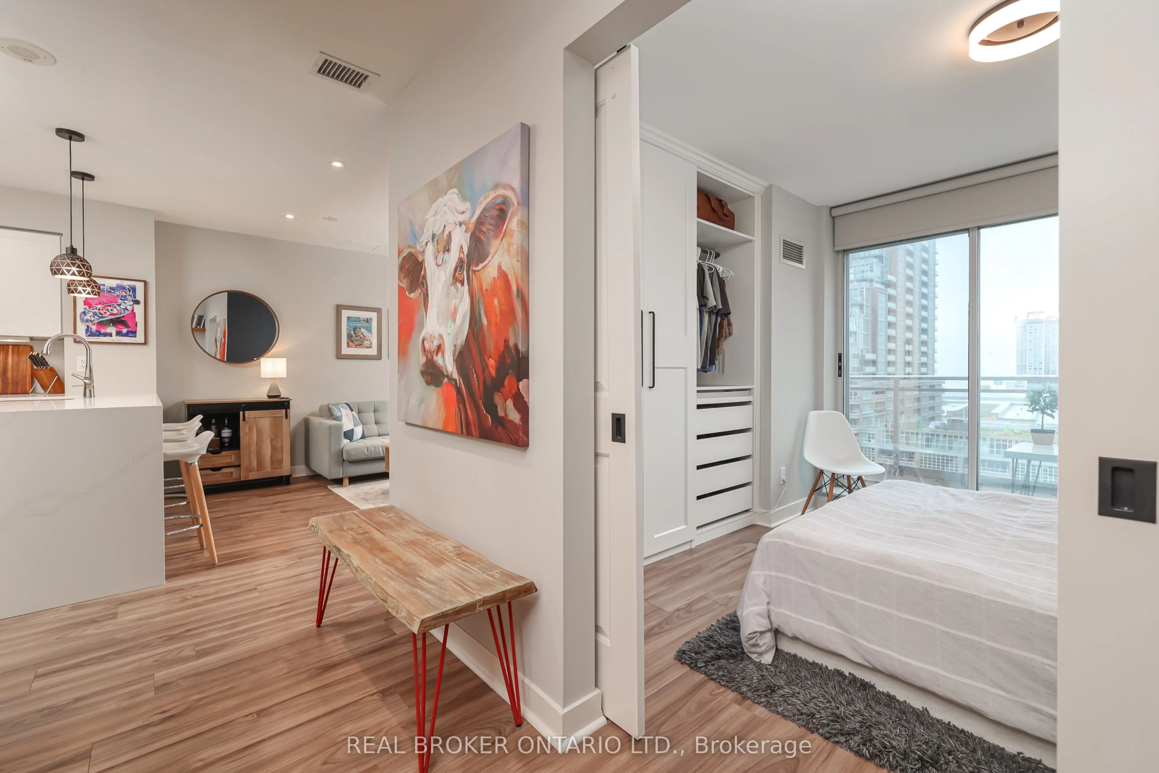 50 Lynn Williams Street, #905