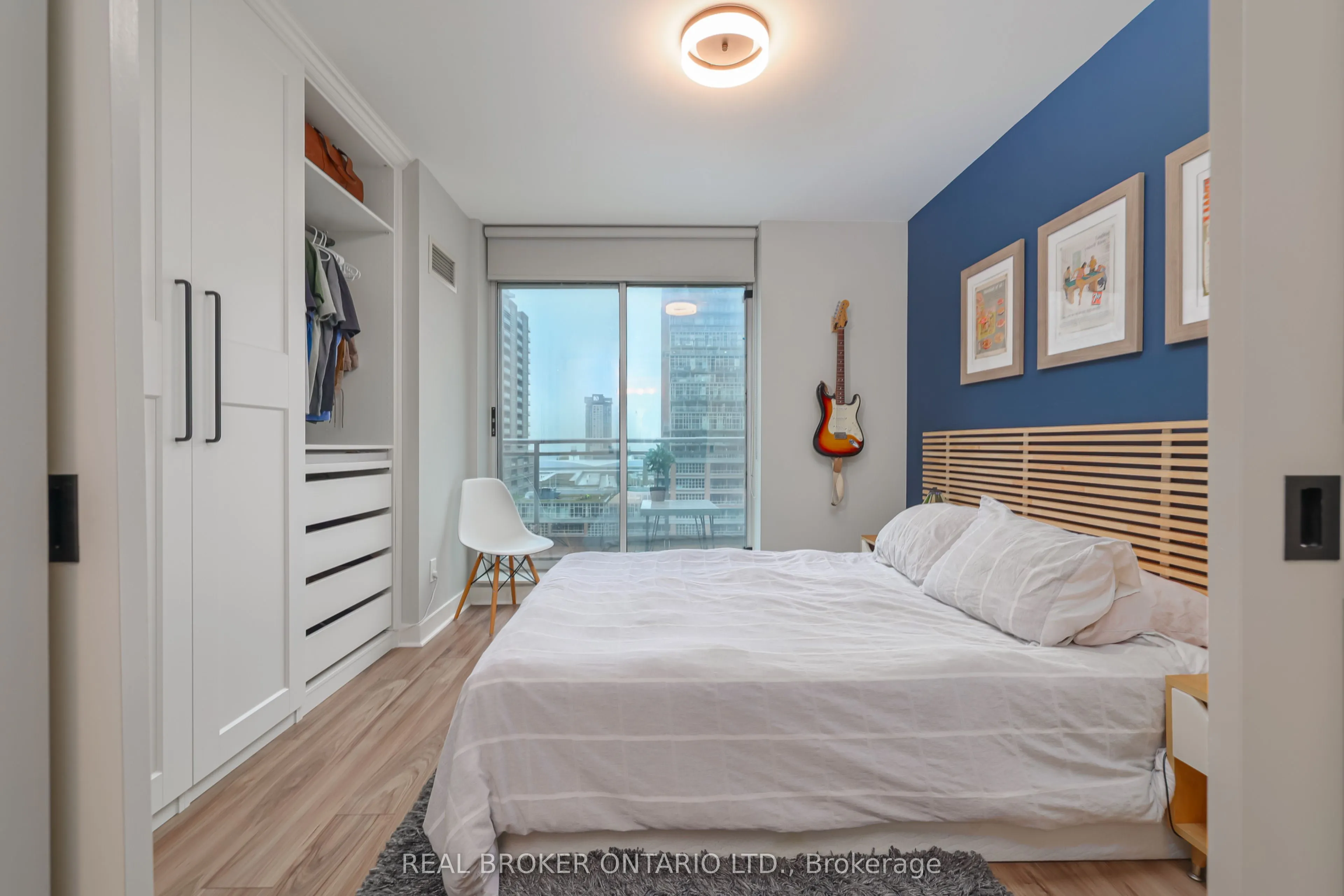 50 Lynn Williams Street, #905