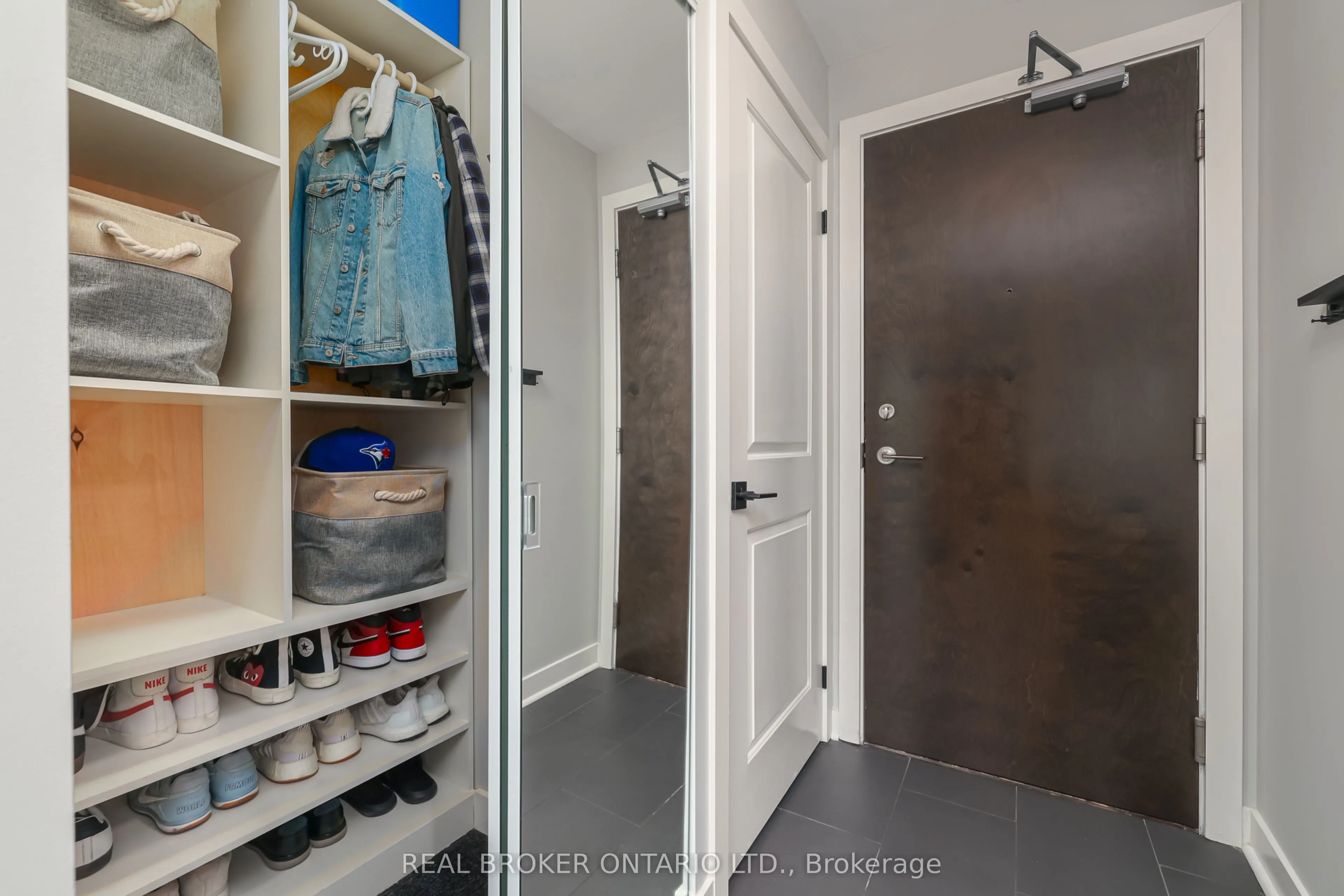 50 Lynn Williams Street, #905