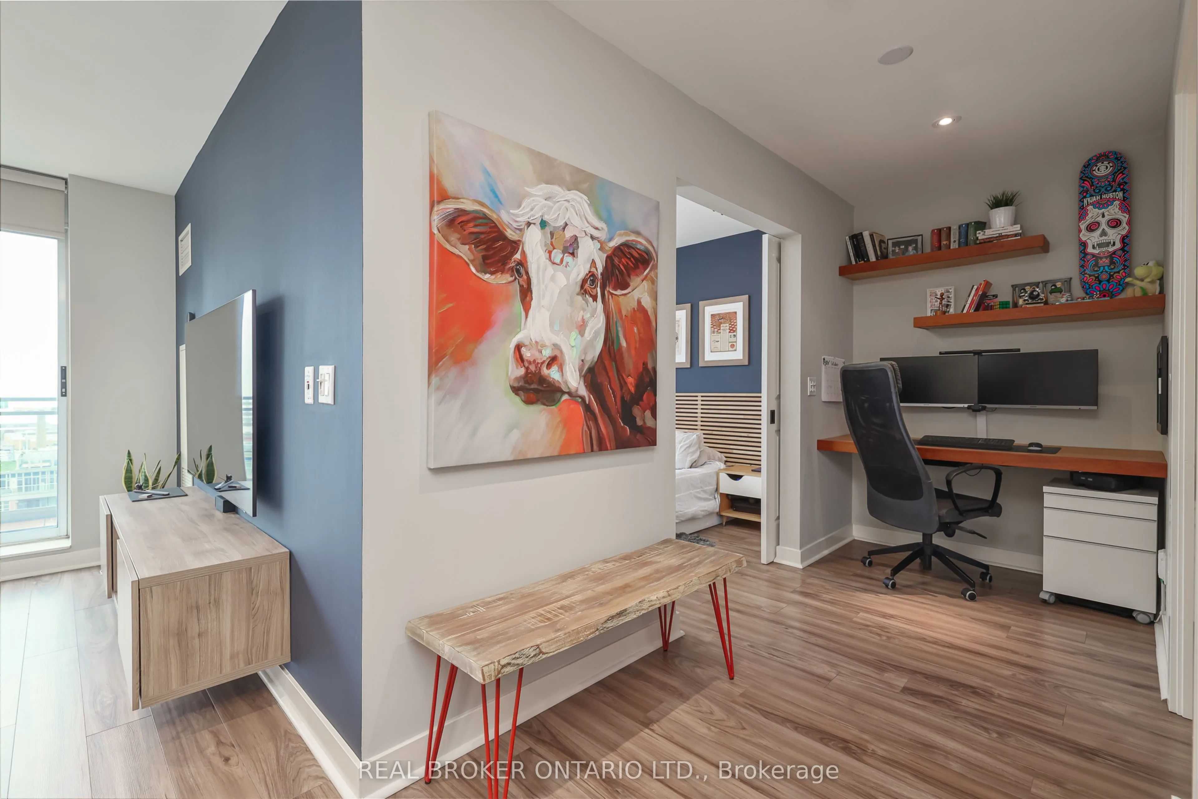 50 Lynn Williams Street, #905