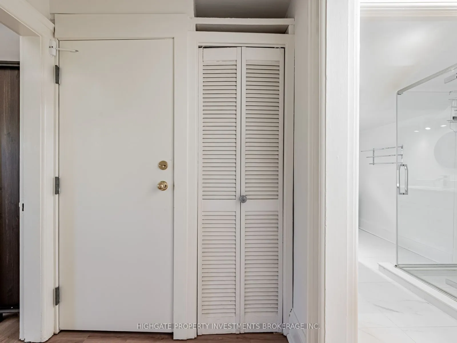 351 Palmerston Boulevard, #3rd Flr