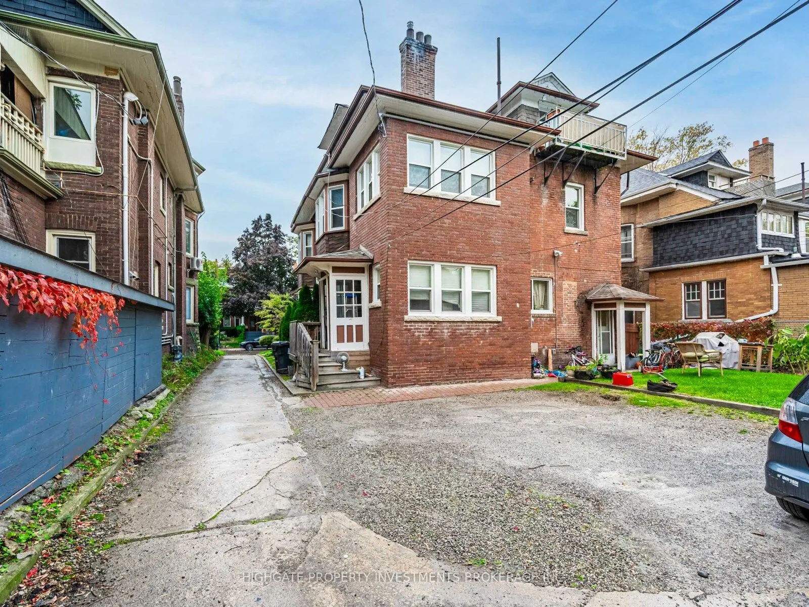 351 Palmerston Boulevard, #3rd Flr