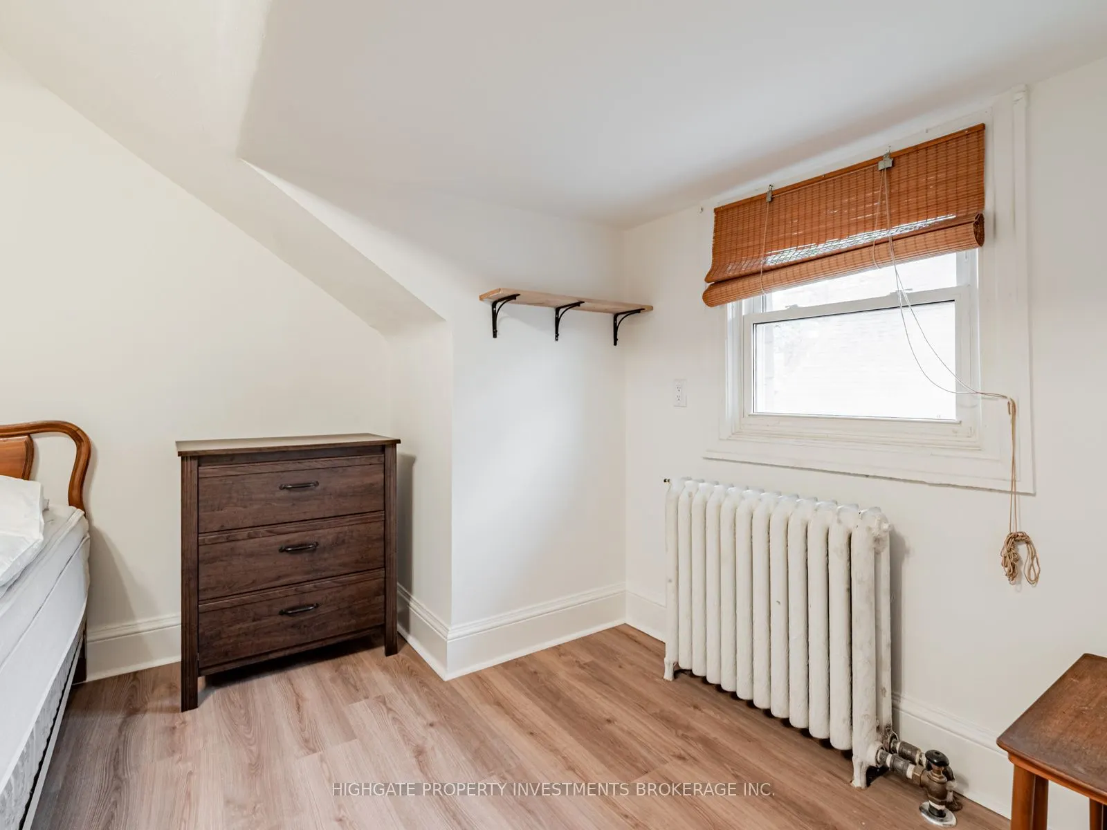 351 Palmerston Boulevard, #3rd Flr