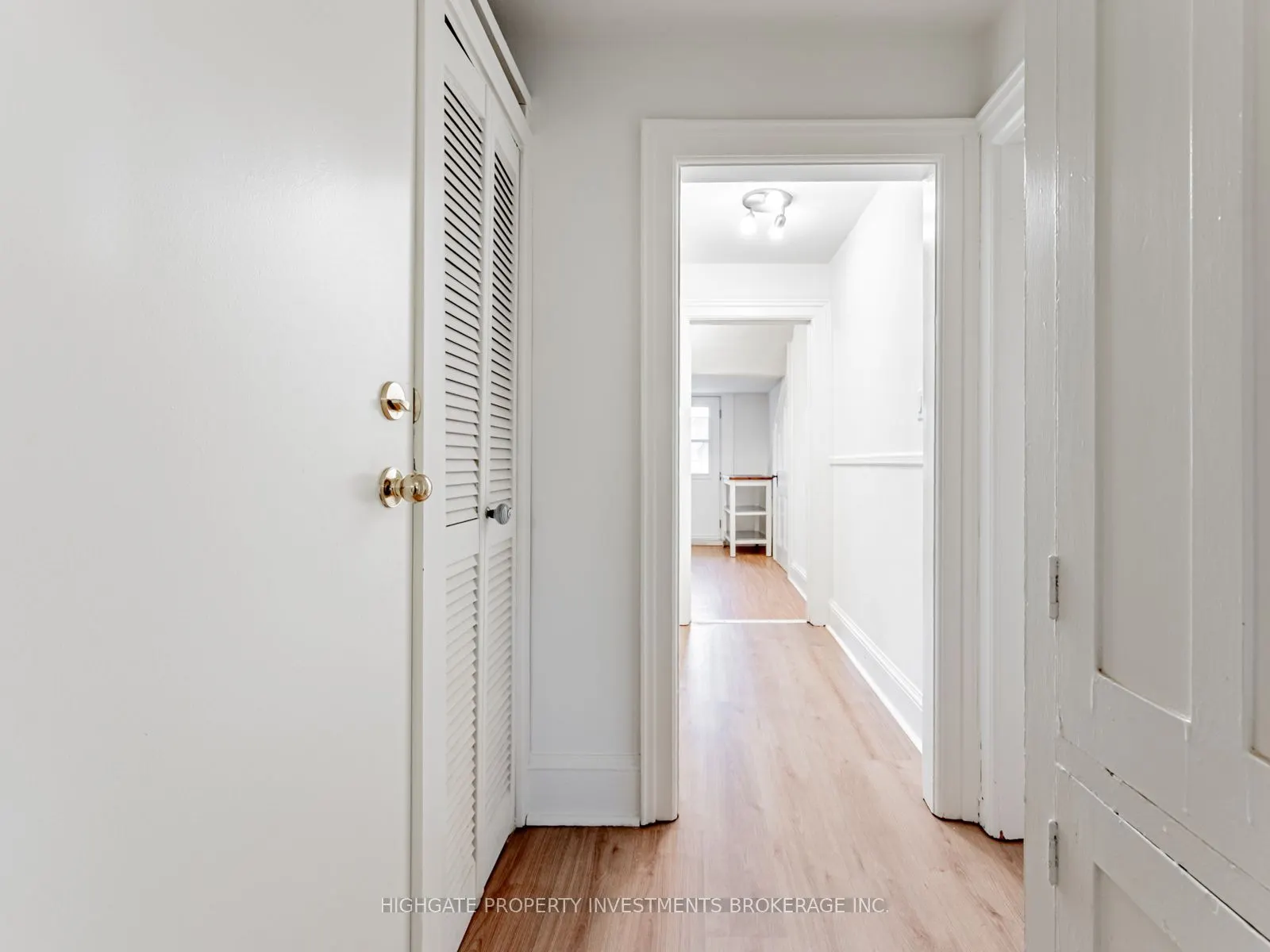 351 Palmerston Boulevard, #3rd Flr
