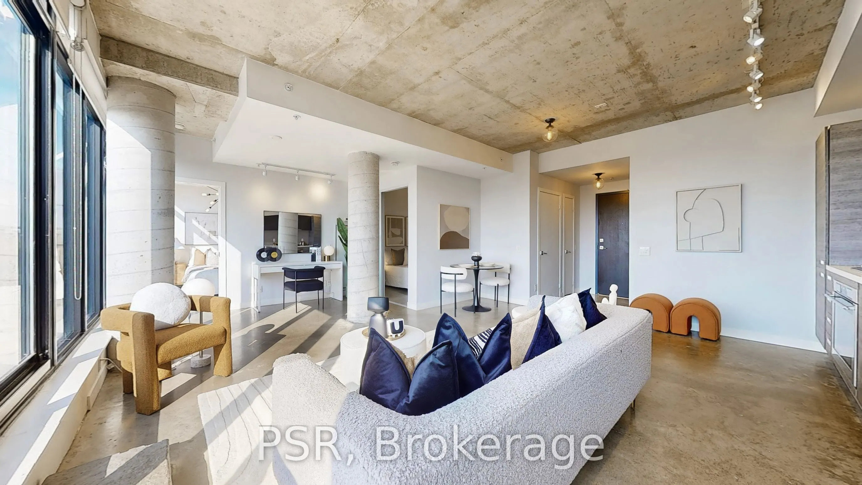 1239 Dundas Street W, #602