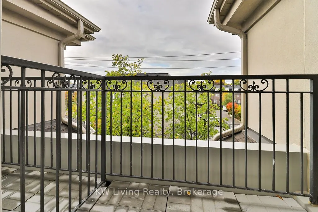 108 Finch Avenue W, #A12