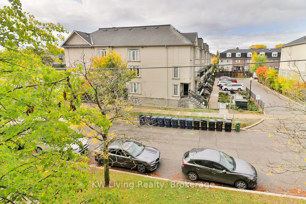 108 Finch Avenue W, #A12