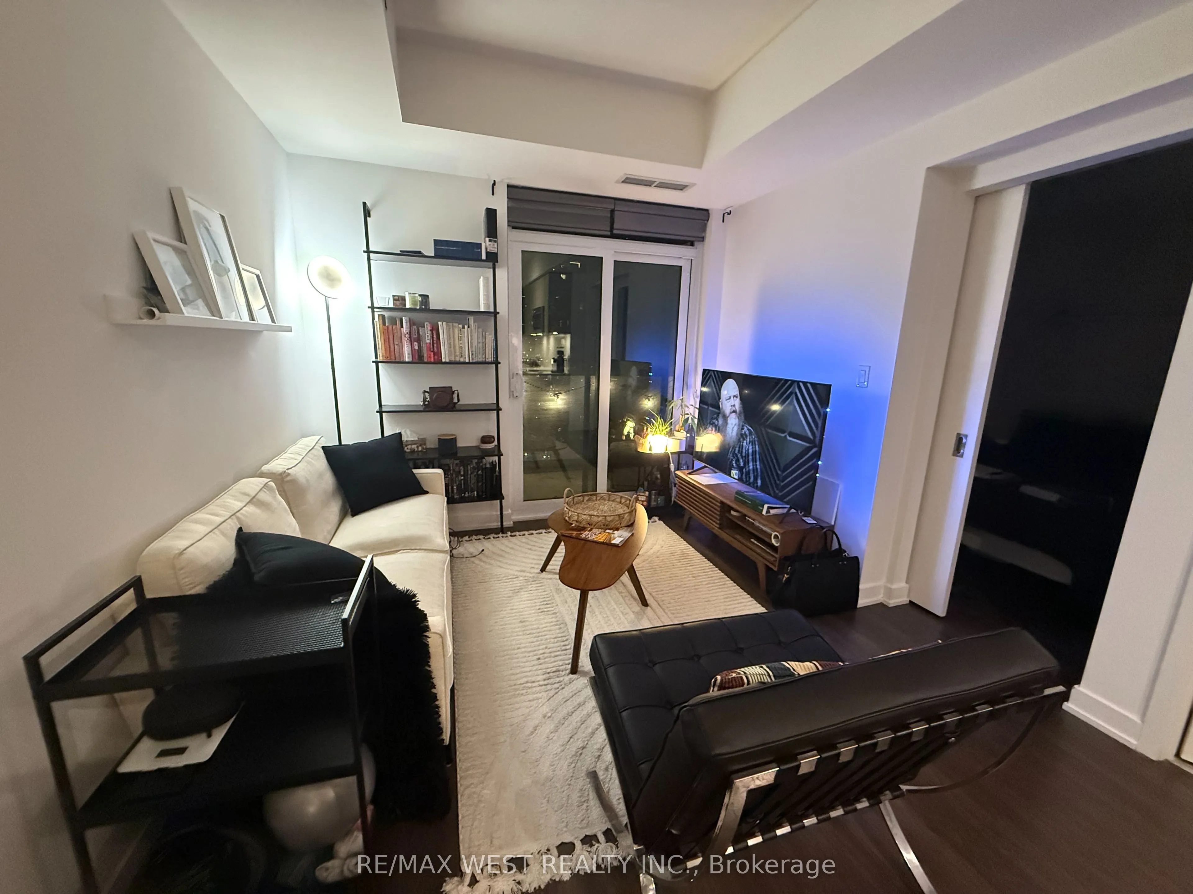 30 Ordnance Street, #1405