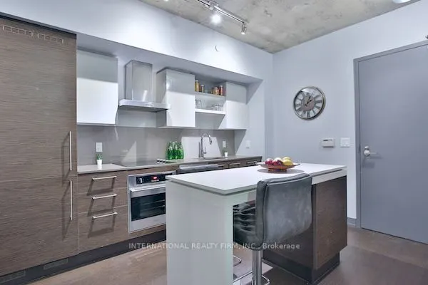 1030 King Street W, #351