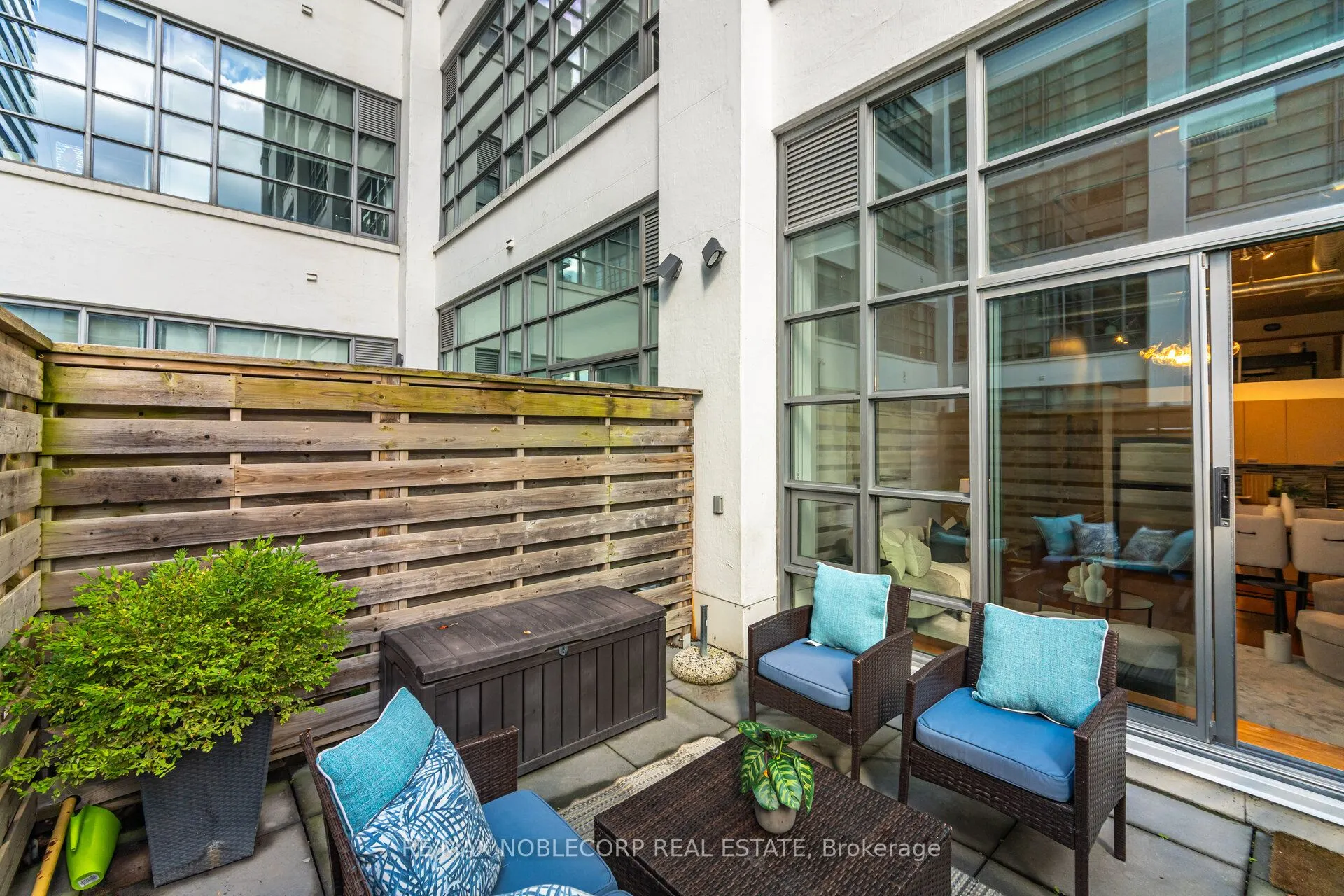 637 Lake Shore Boulevard, #228