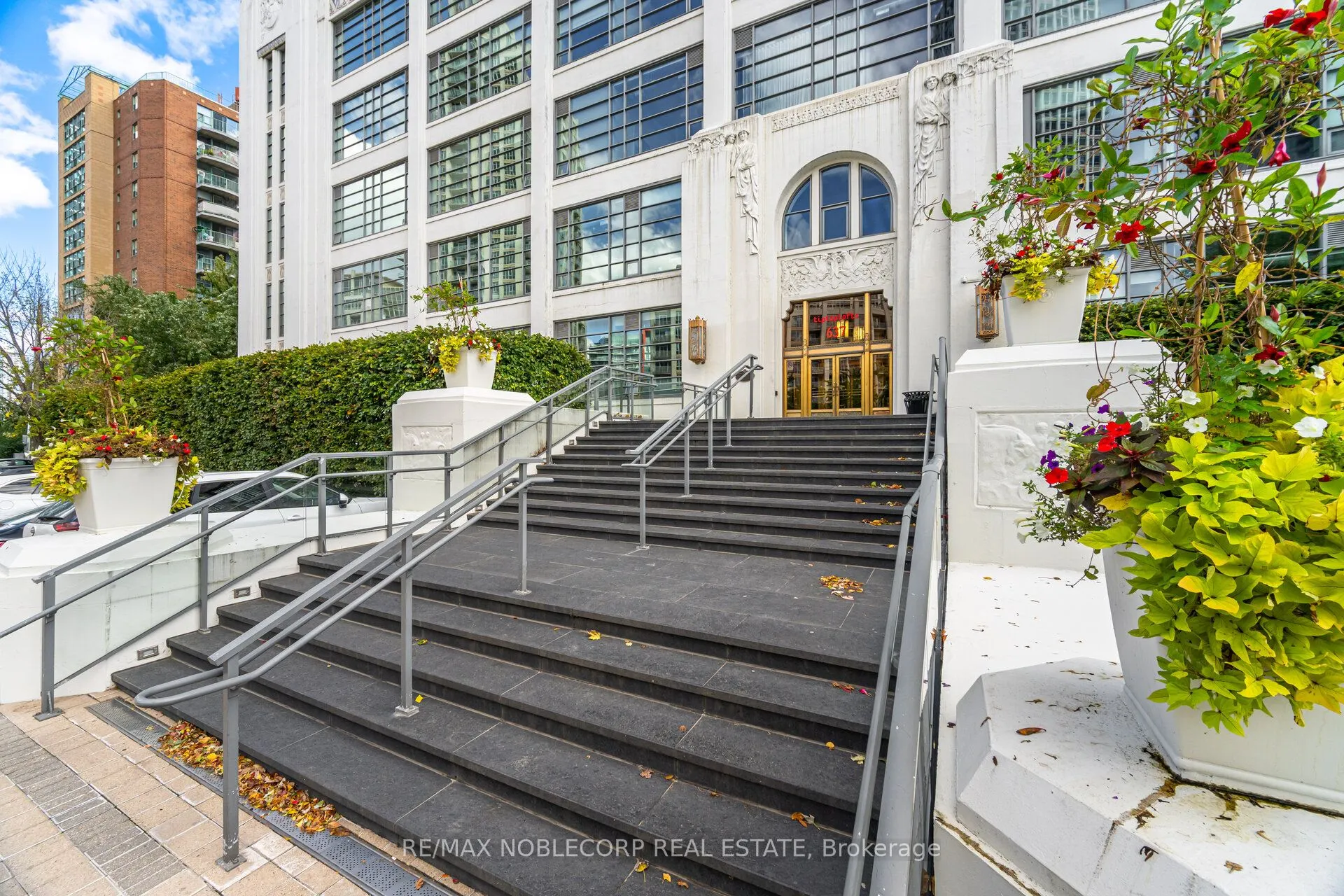 637 Lake Shore Boulevard, #228