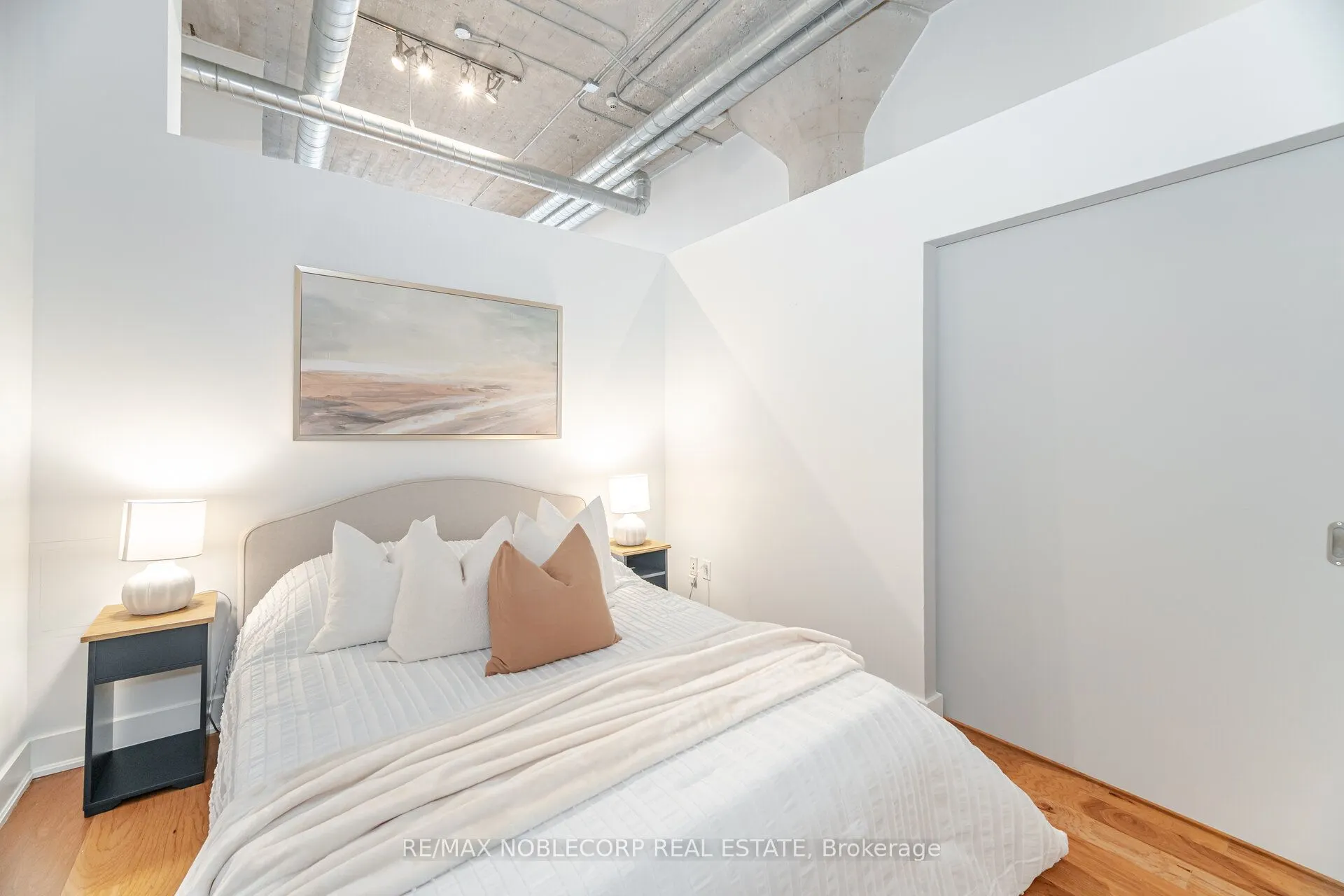 637 Lake Shore Boulevard, #228