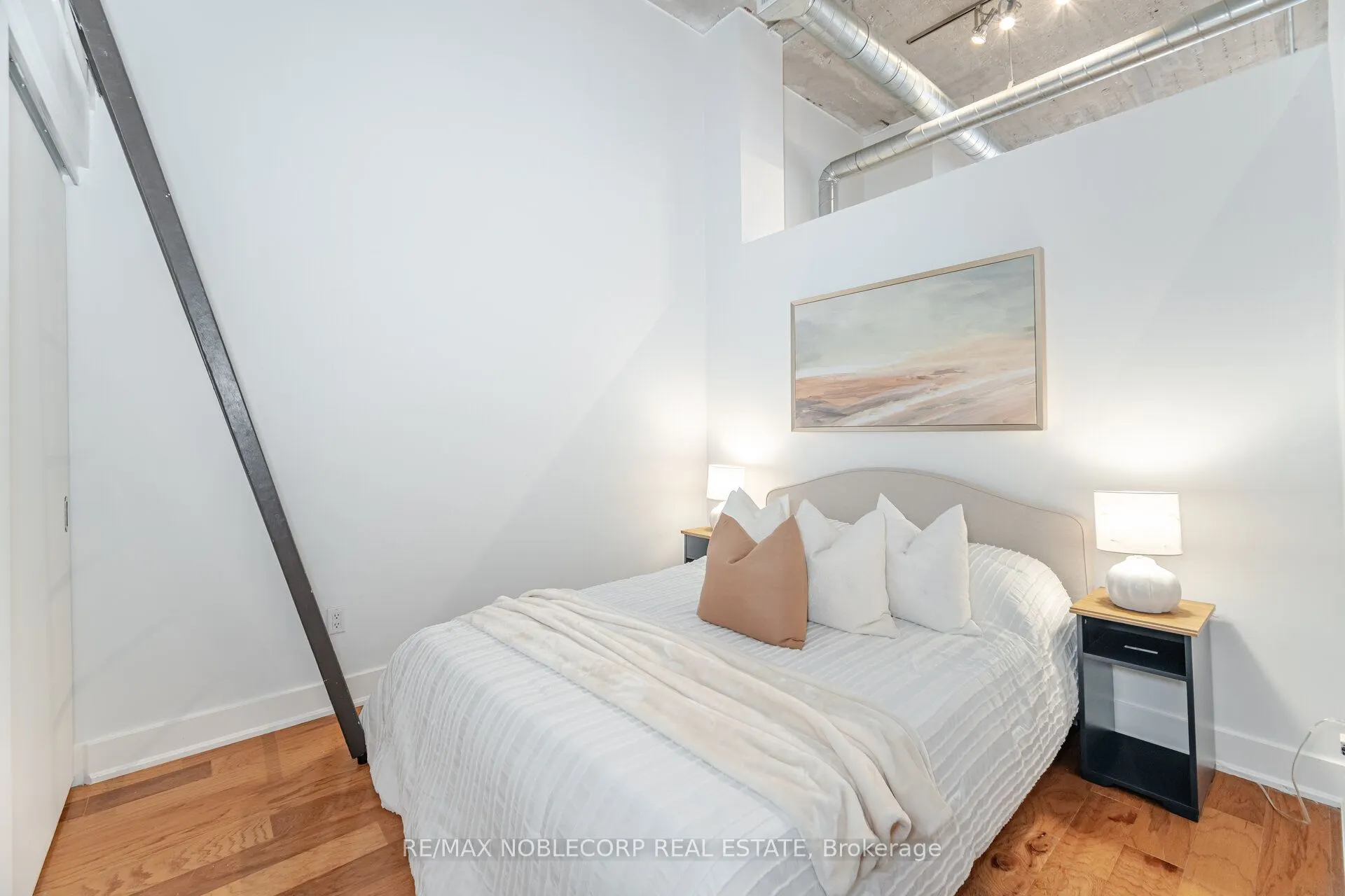 637 Lake Shore Boulevard, #228