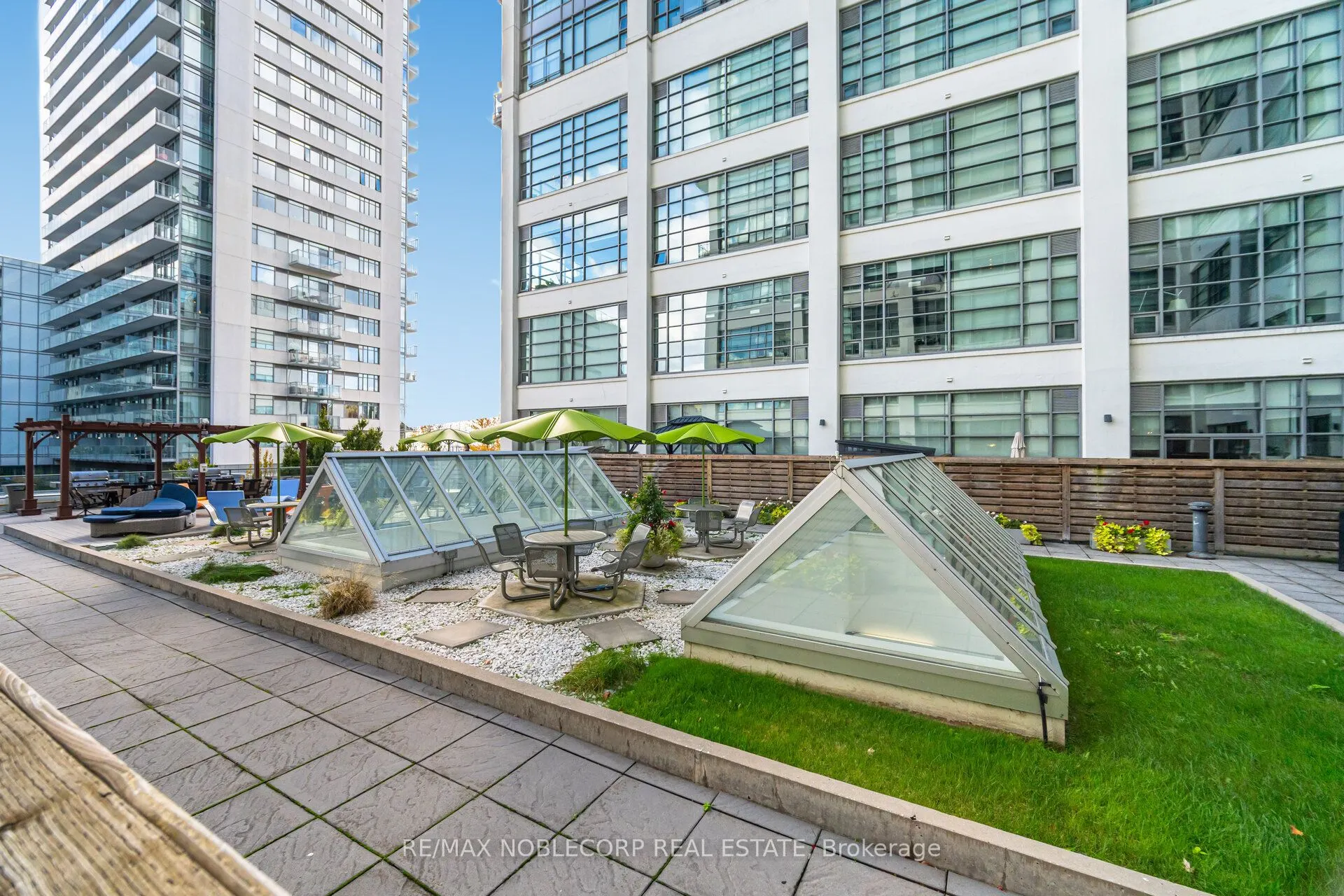 637 Lake Shore Boulevard, #228