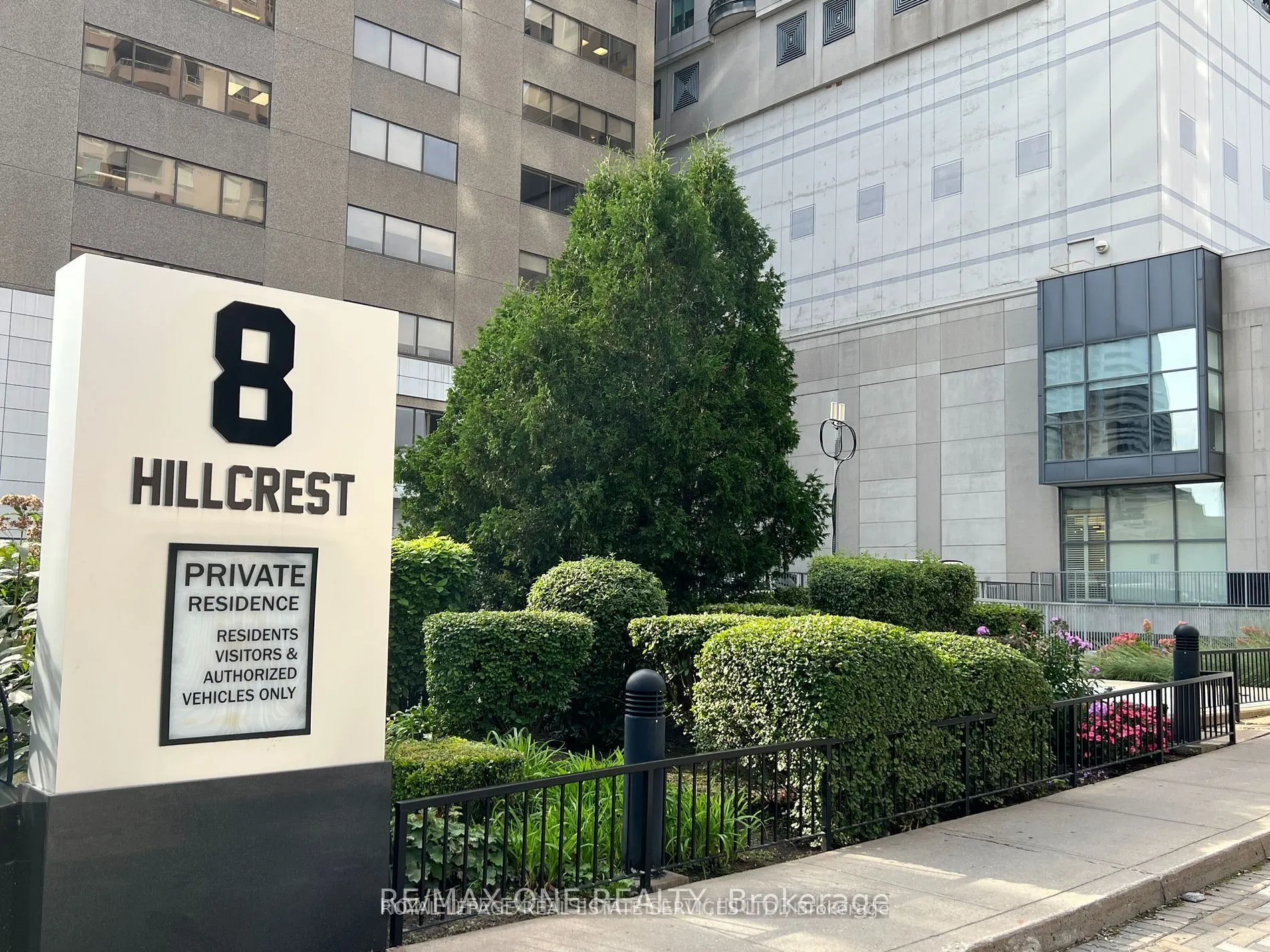 8 Hillcrest Avenue, #2015