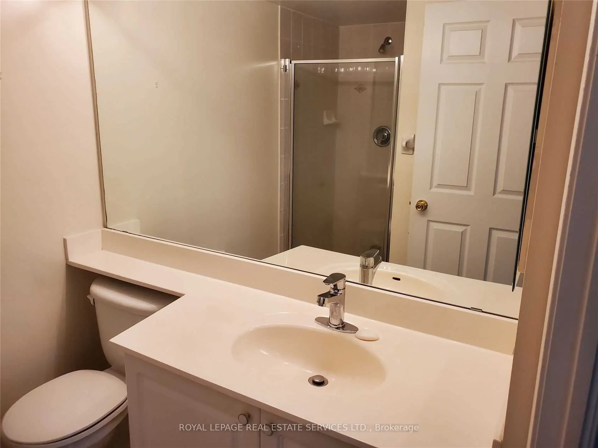 8 Hillcrest Avenue, #2015