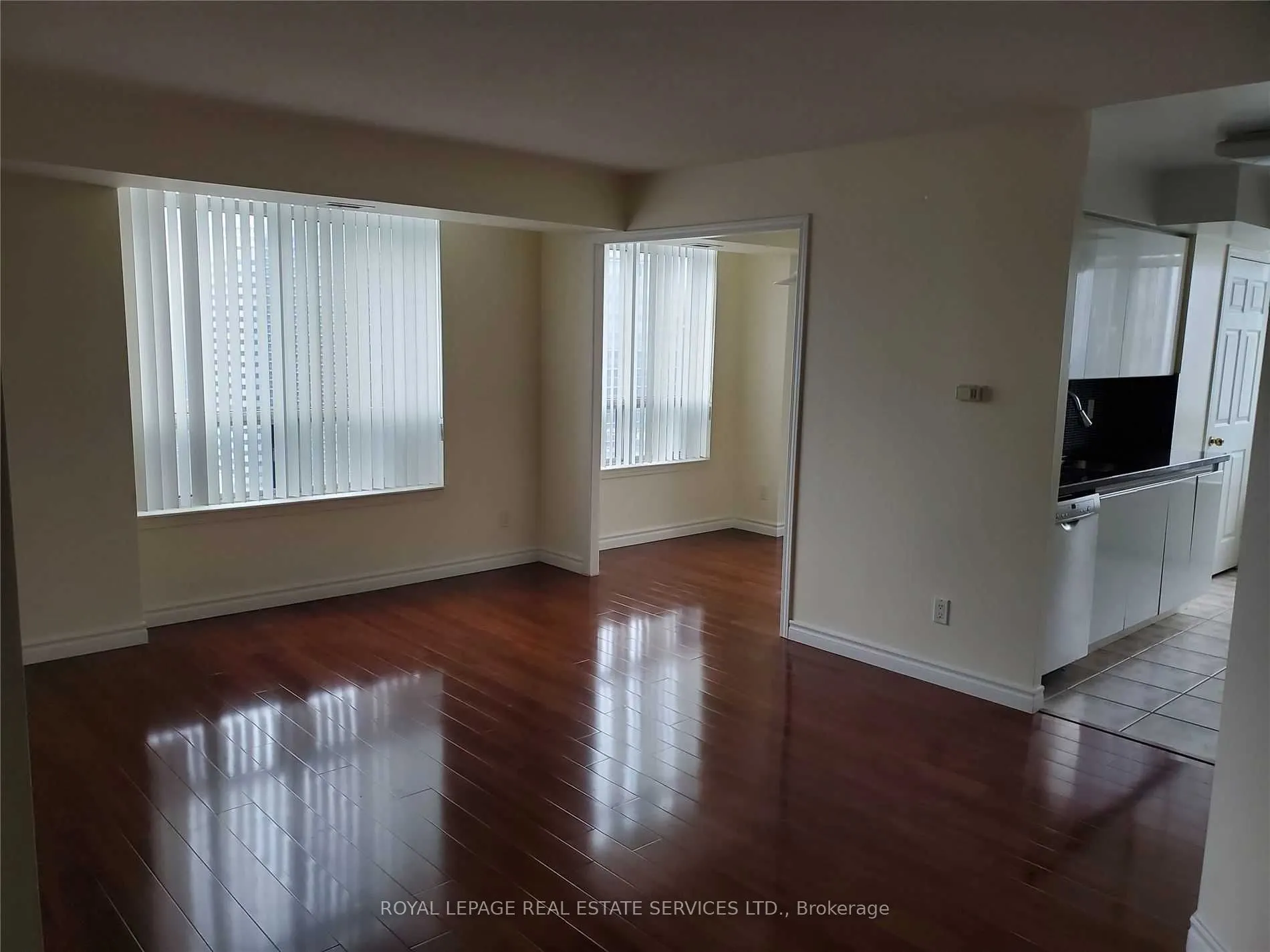 8 Hillcrest Avenue, #2015