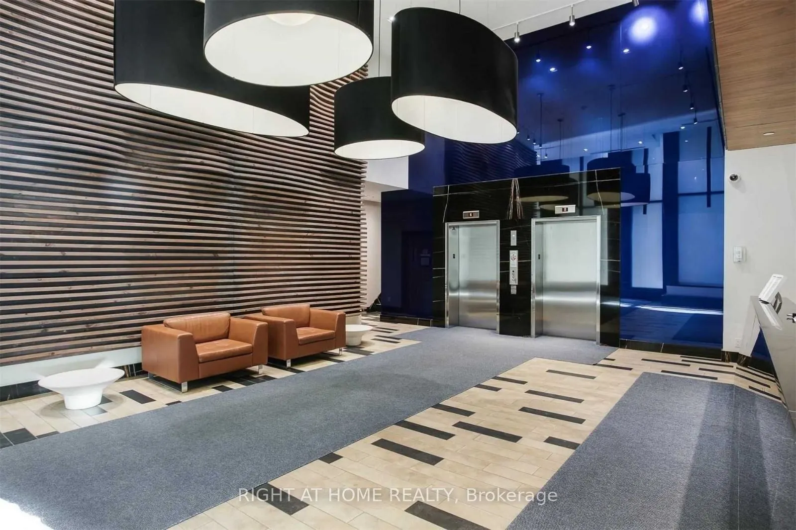 111 Bathurst Street, #408