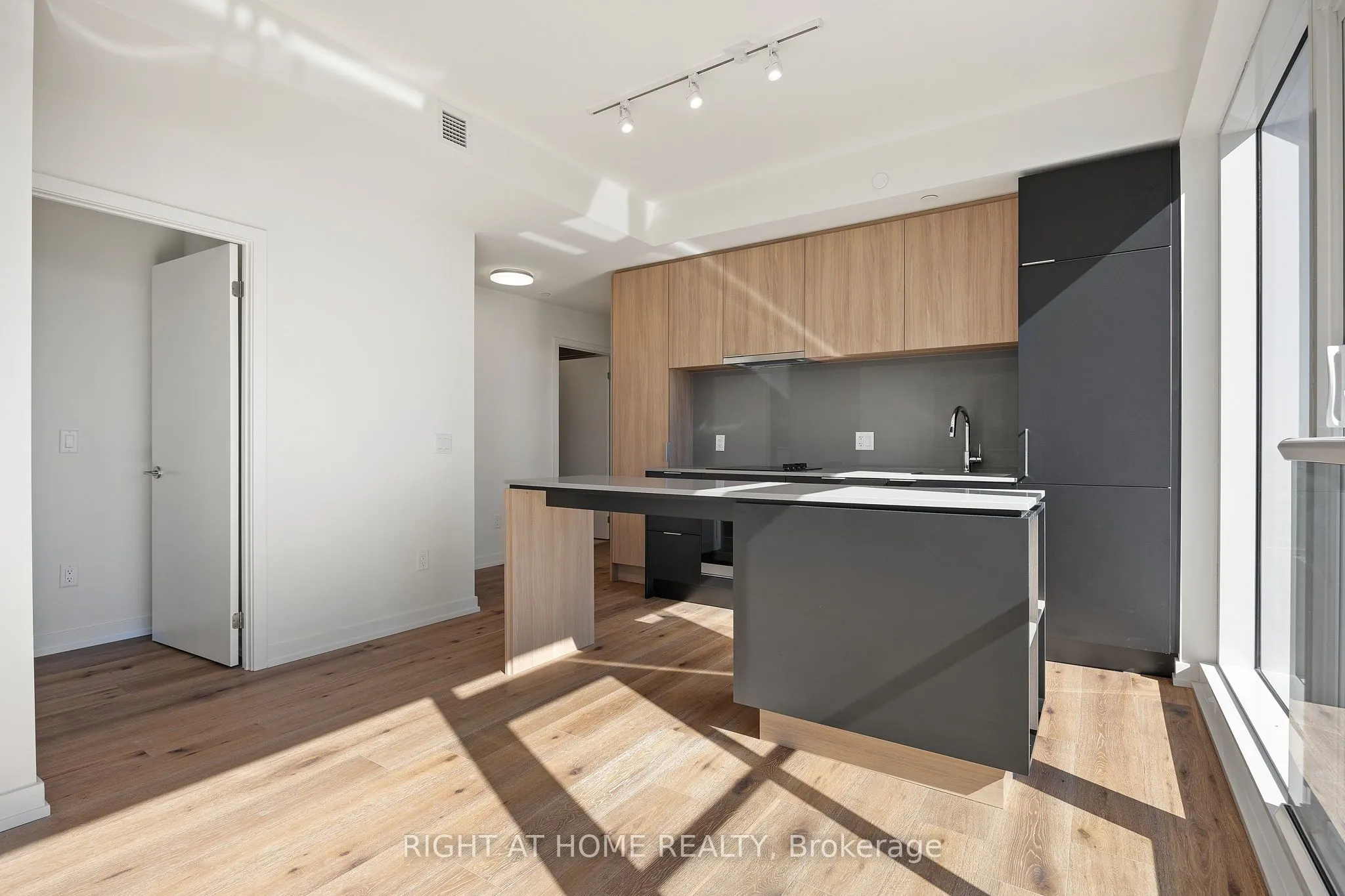 89 church Street, #4608