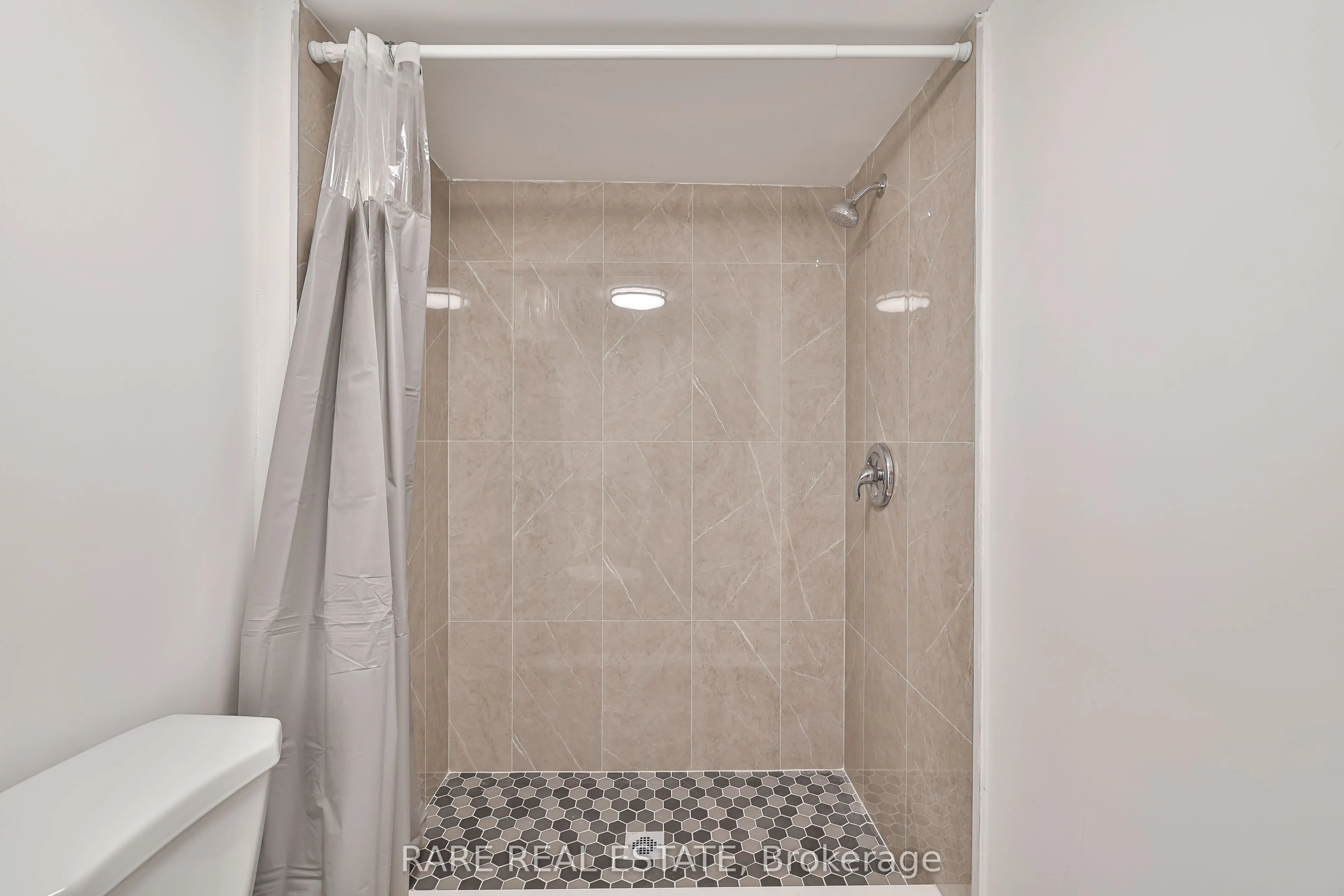 627 Sheppard Avenue W