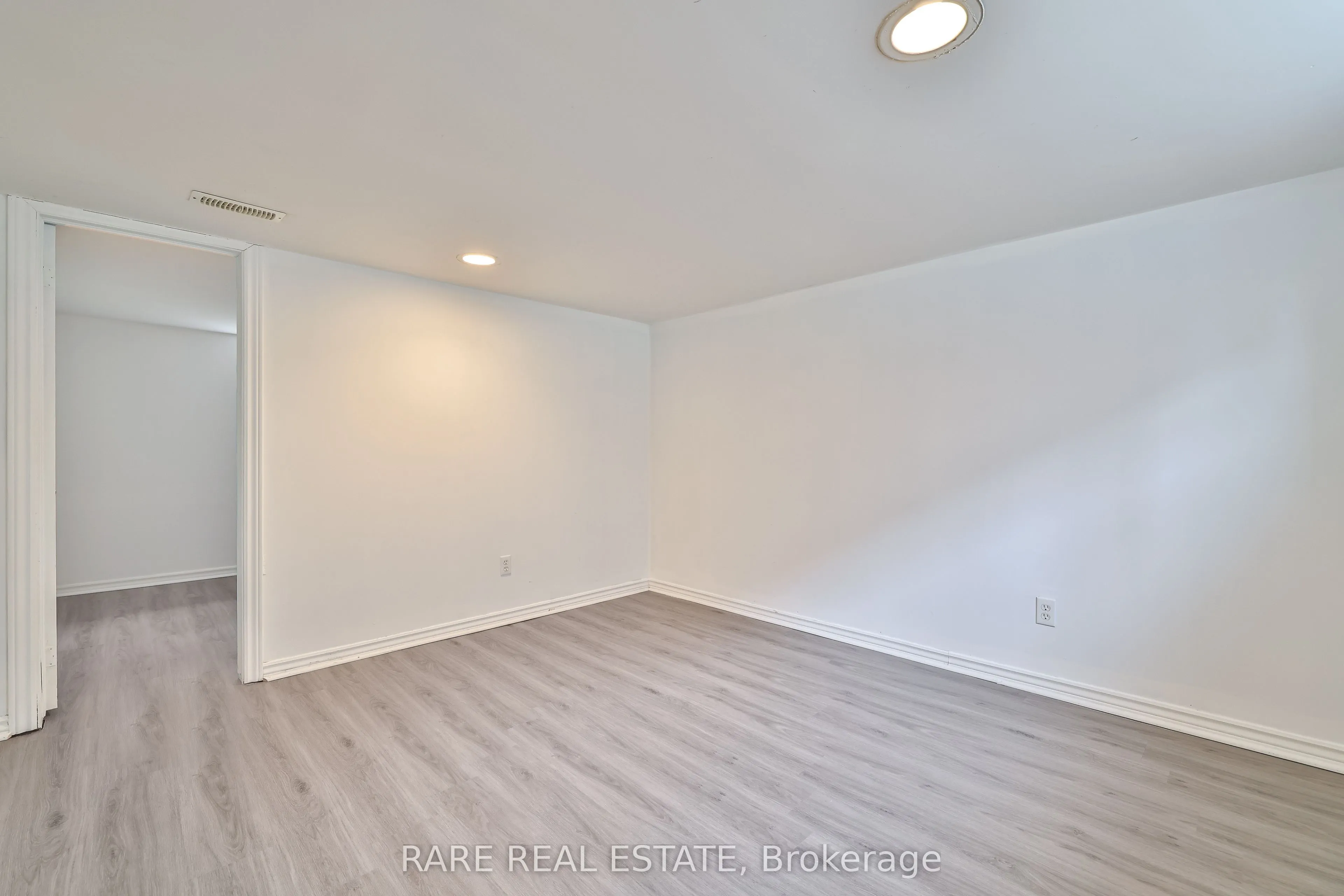 627 Sheppard Avenue W
