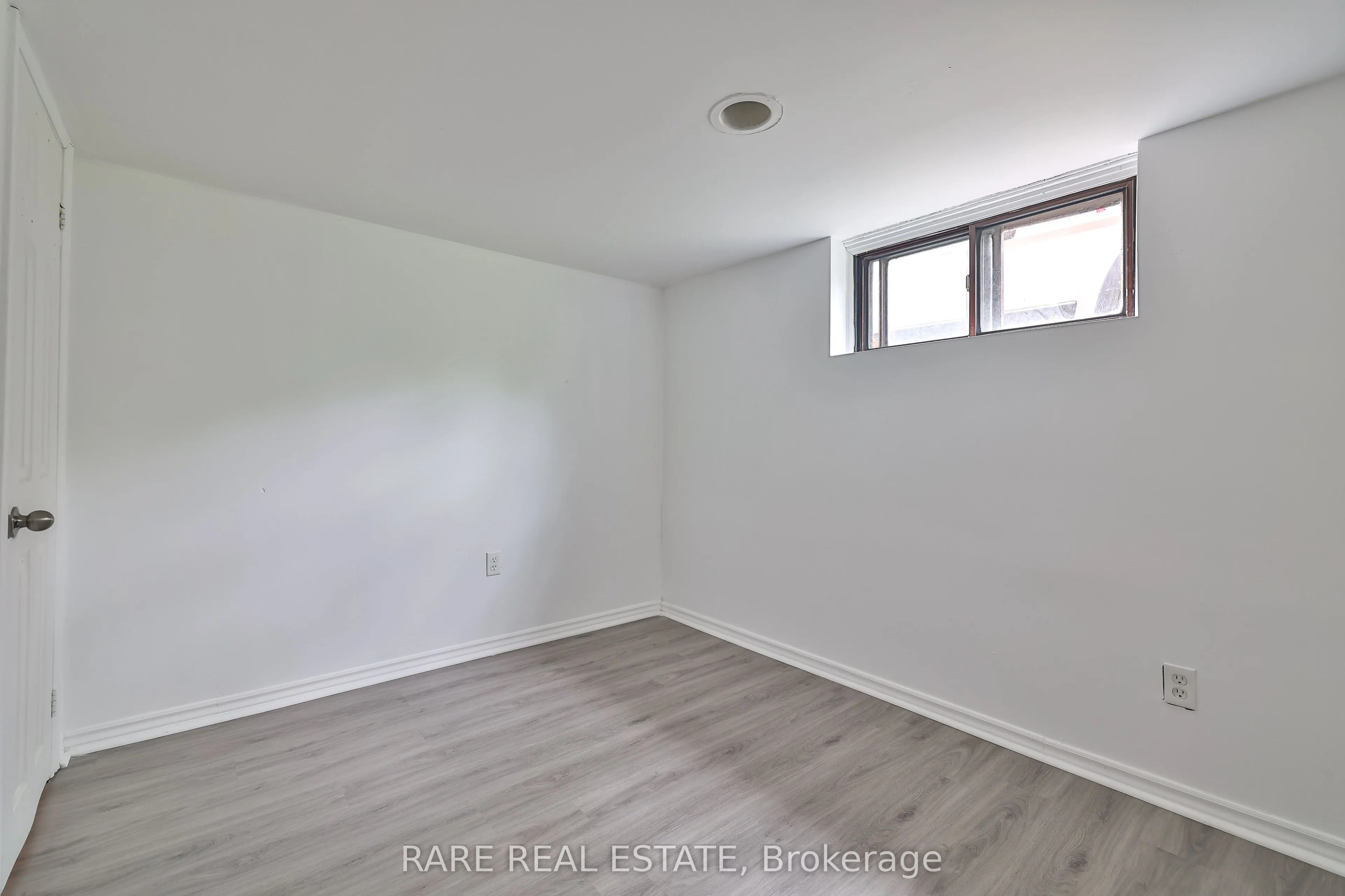 627 Sheppard Avenue W