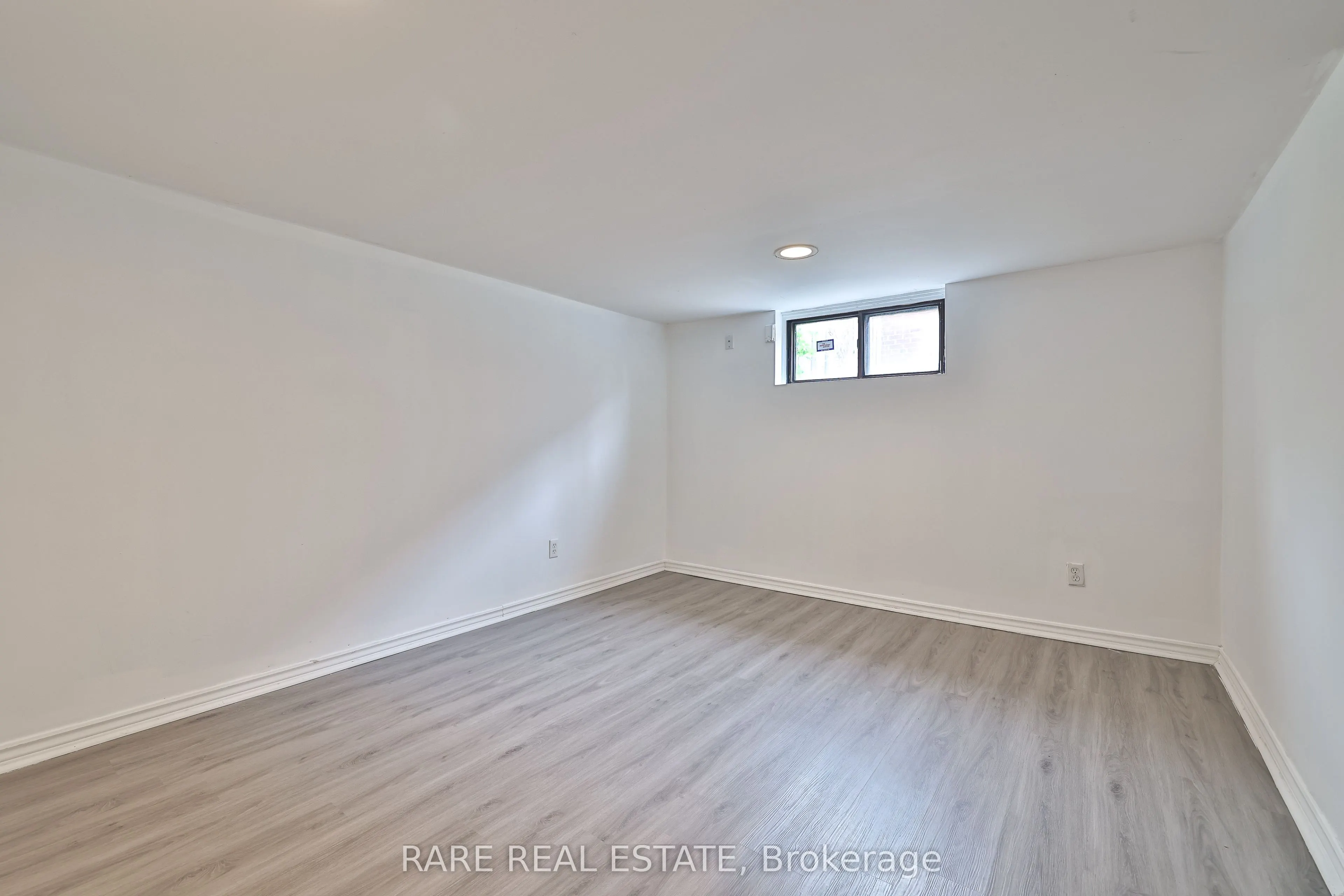 627 Sheppard Avenue W