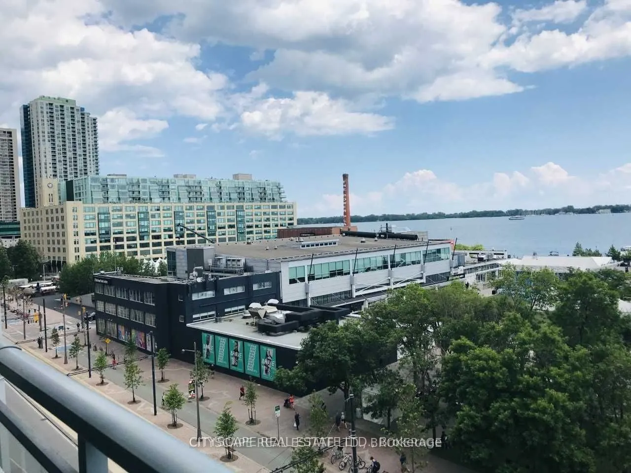 230 Queens Quay West, #826