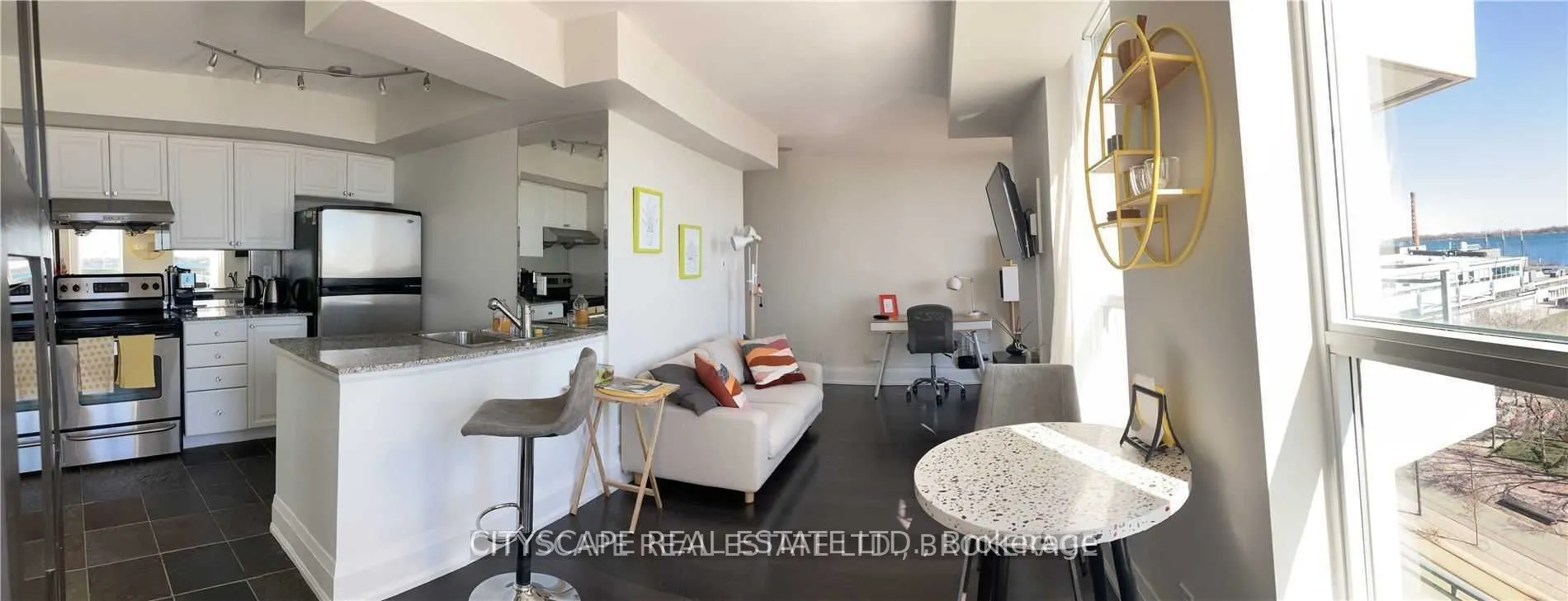 230 Queens Quay West, #826
