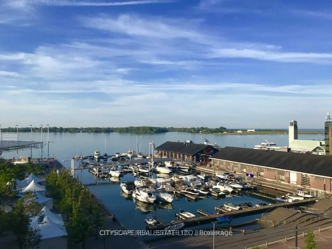 230 Queens Quay West, #826