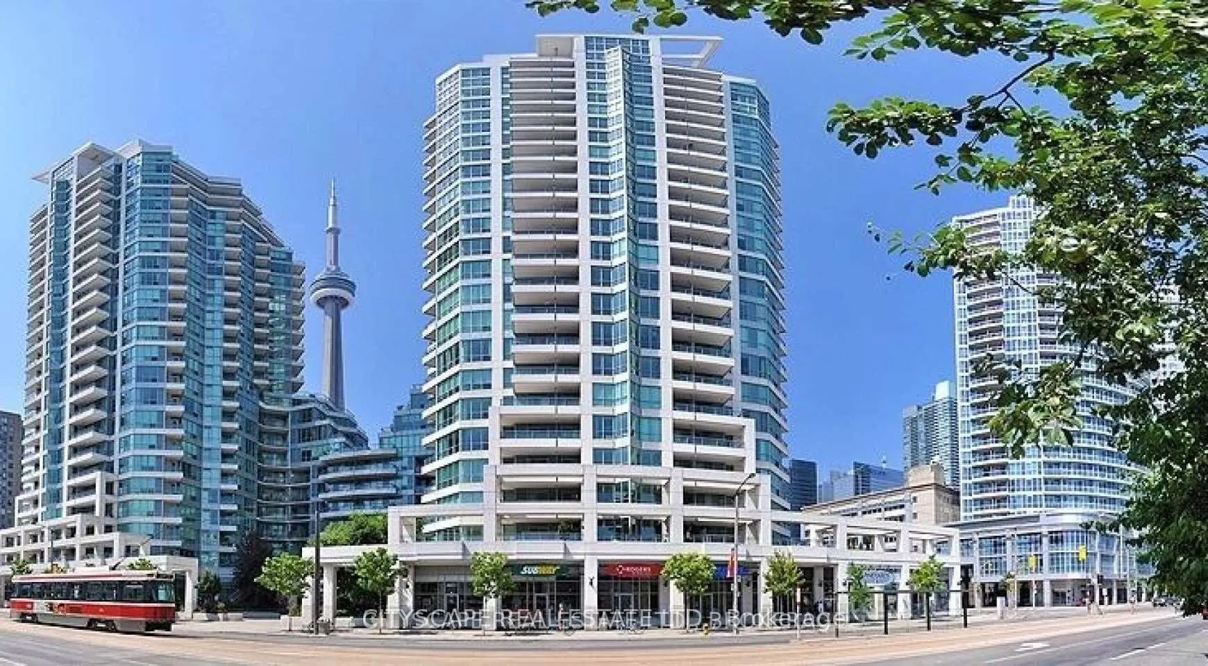 230 Queens Quay West, #826