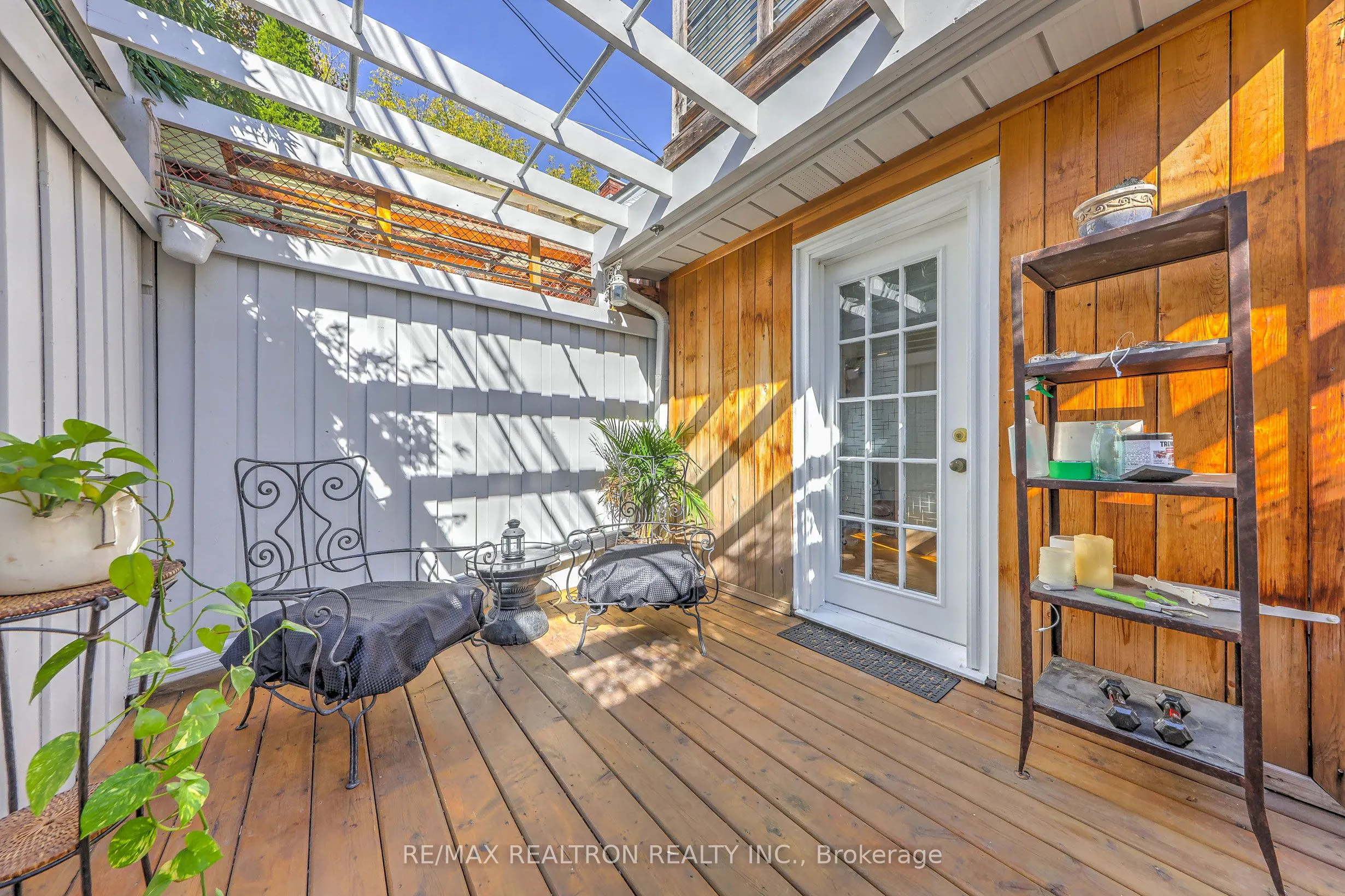 146 Manning Avenue