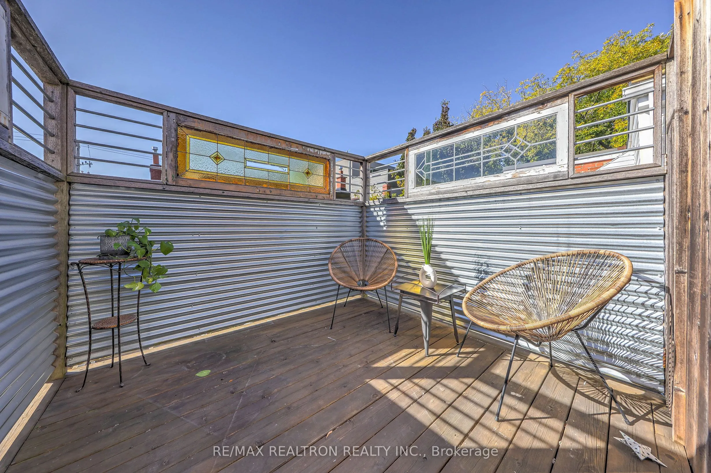 146 Manning Avenue