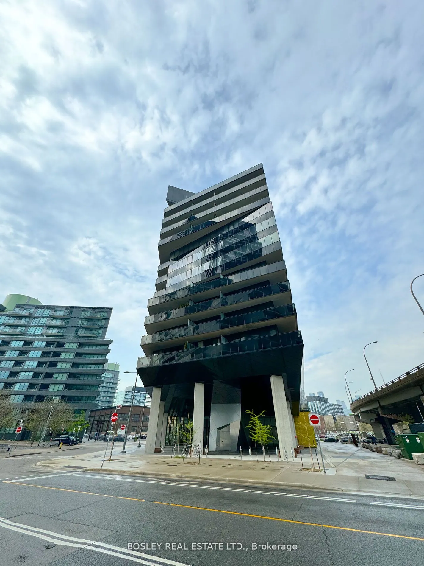 21 Lawren Harris Street, #410
